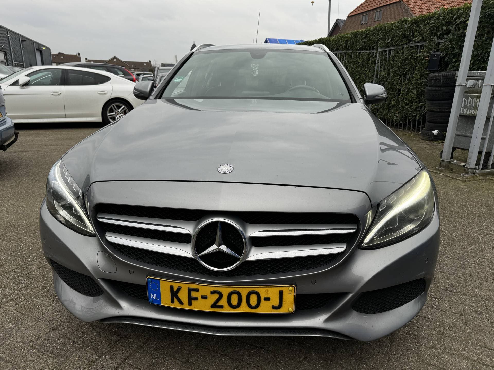 Mercedes-Benz C-Klasse thumbnail 2