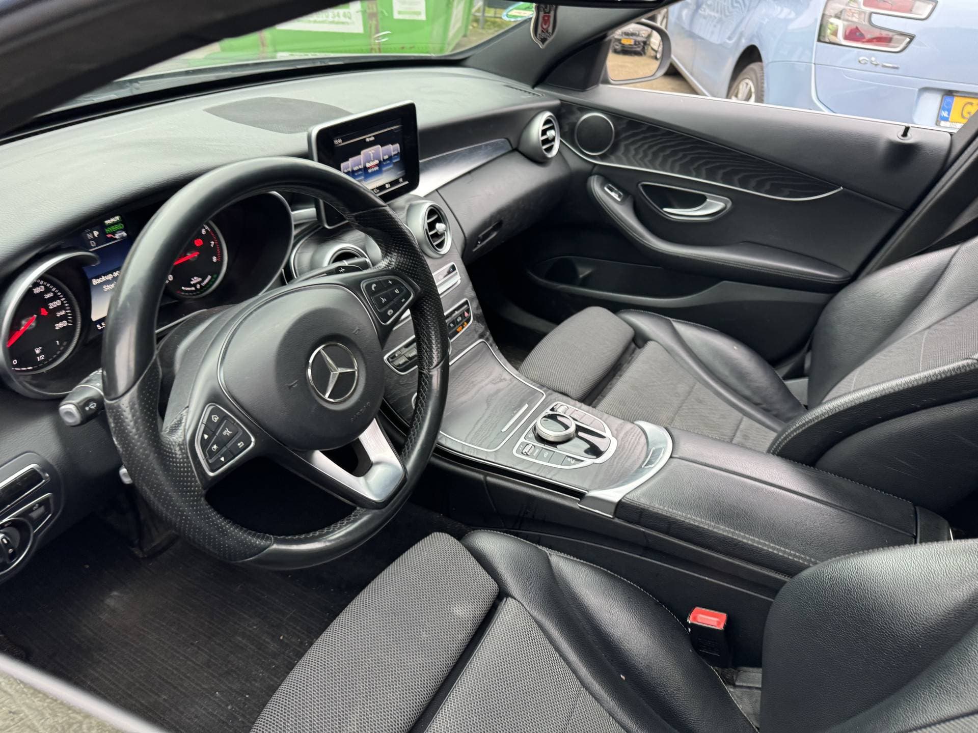 Mercedes-Benz C-Klasse thumbnail 12