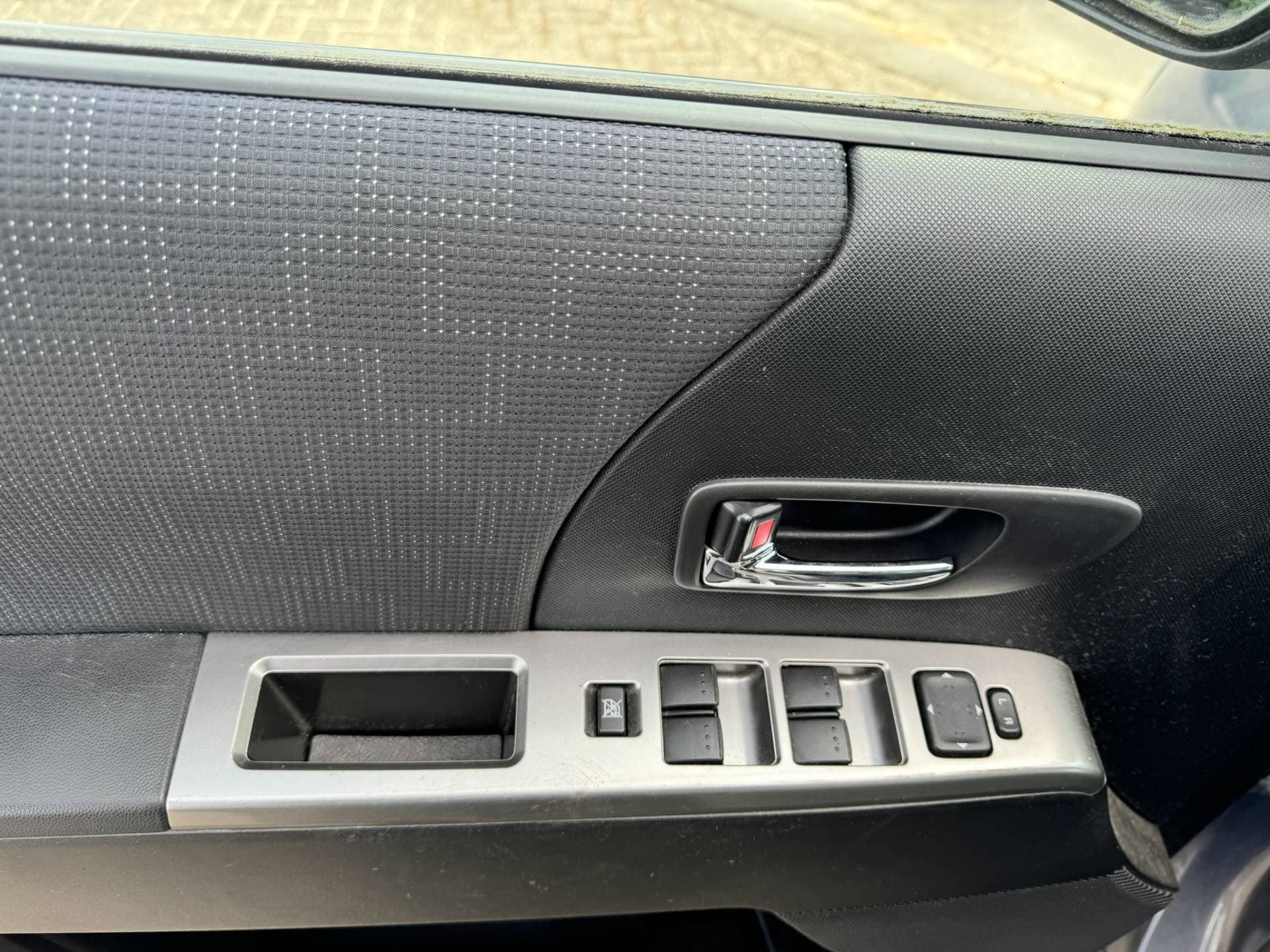 Mazda 5 thumbnail 11