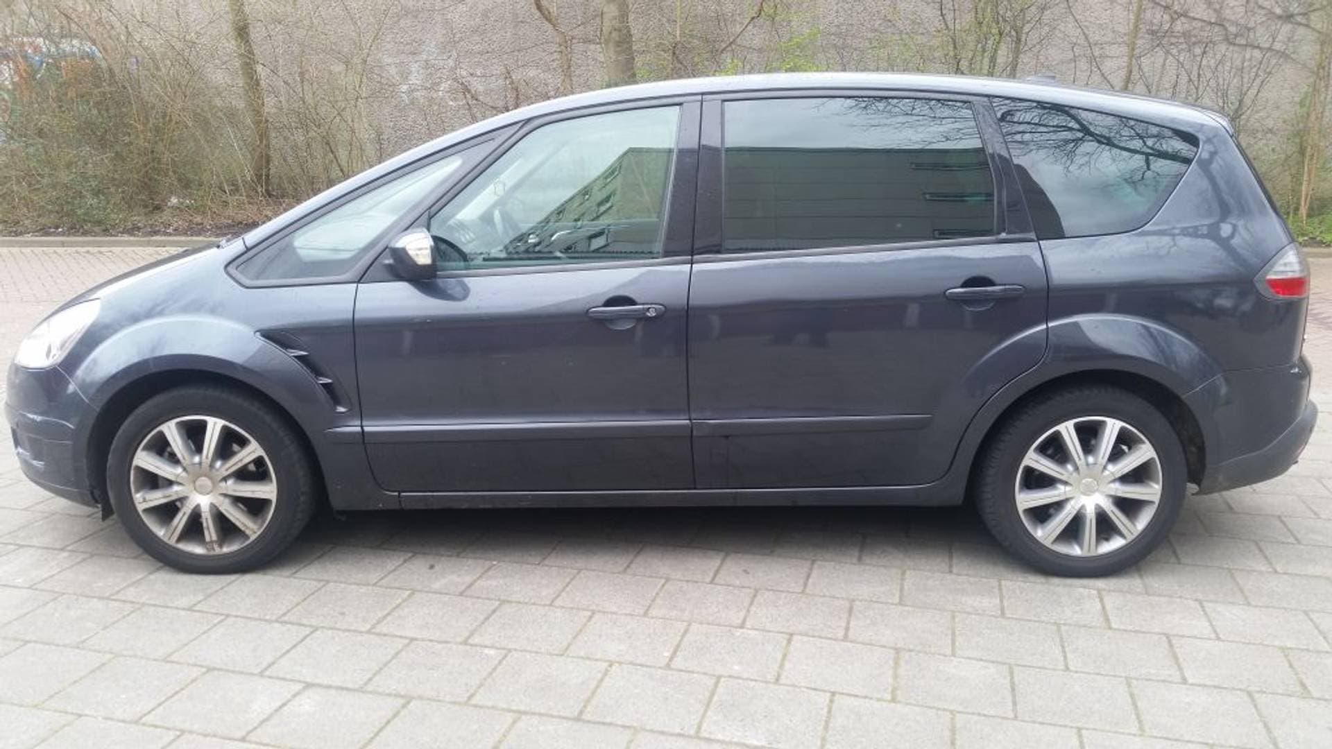 Ford S-Max thumbnail 4