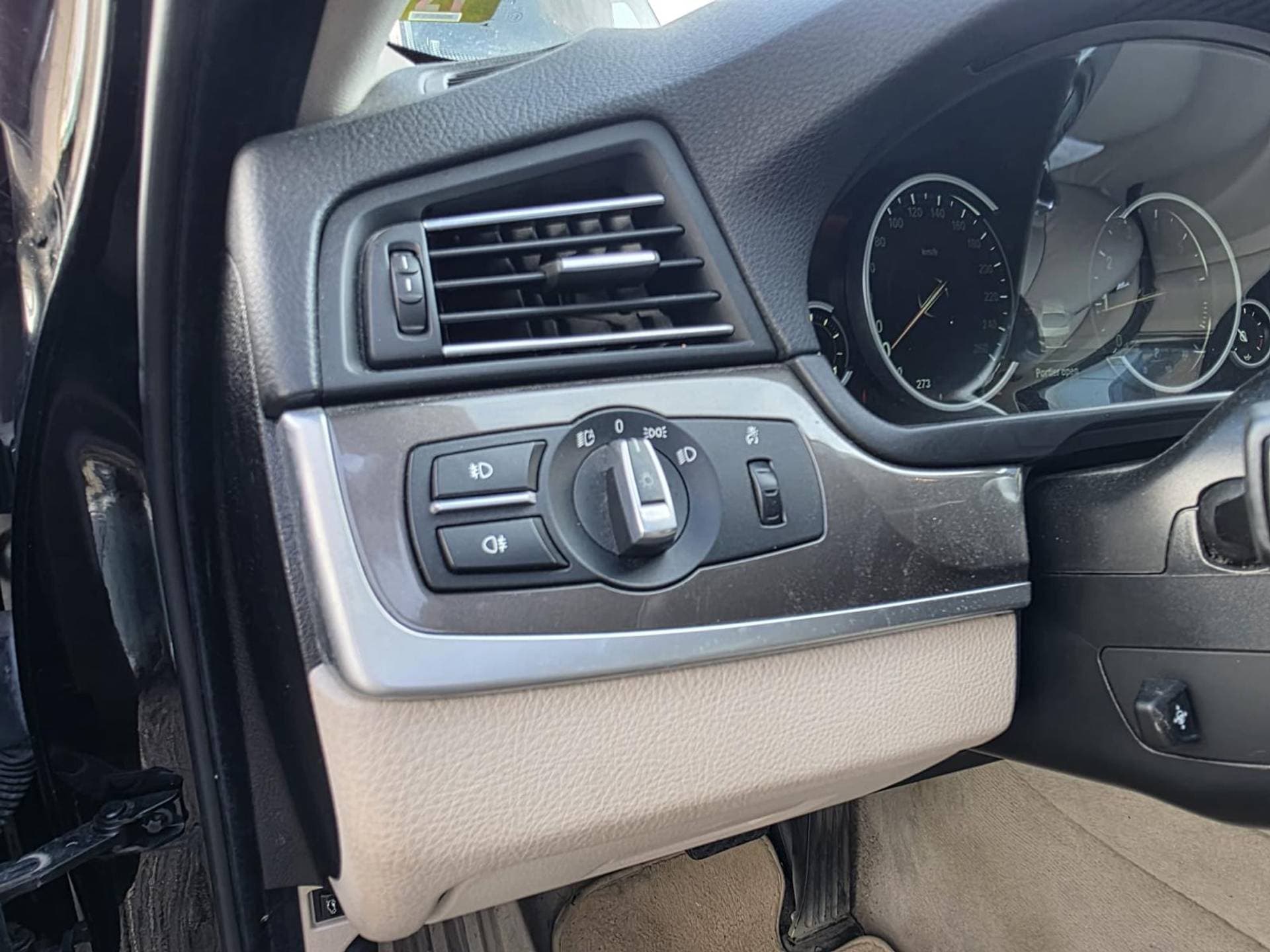 BMW 5 Serie 520i Luxury Edition Automaat thumbnail 10