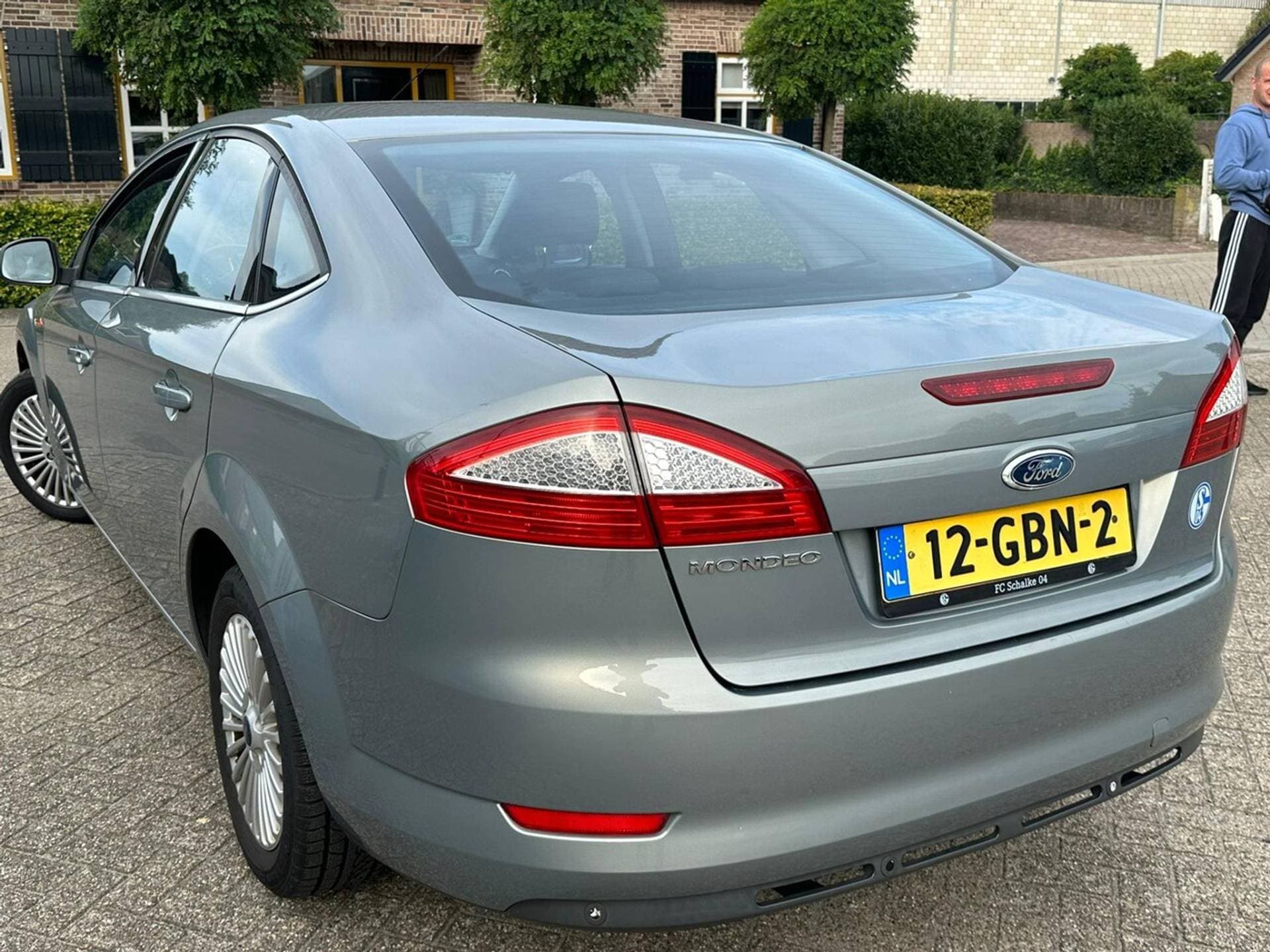 Ford Mondeo thumbnail 2