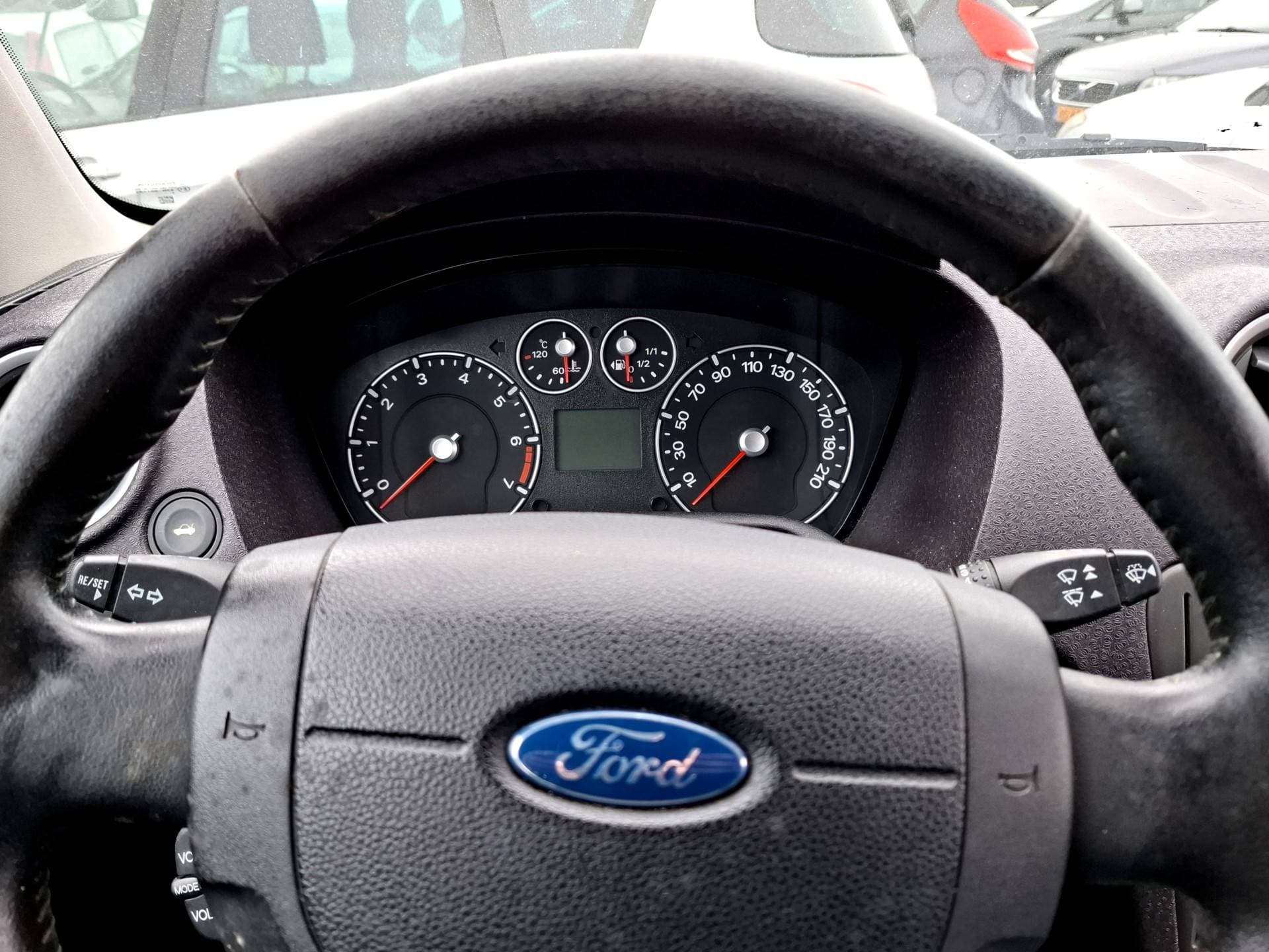 Ford Fusion thumbnail 4