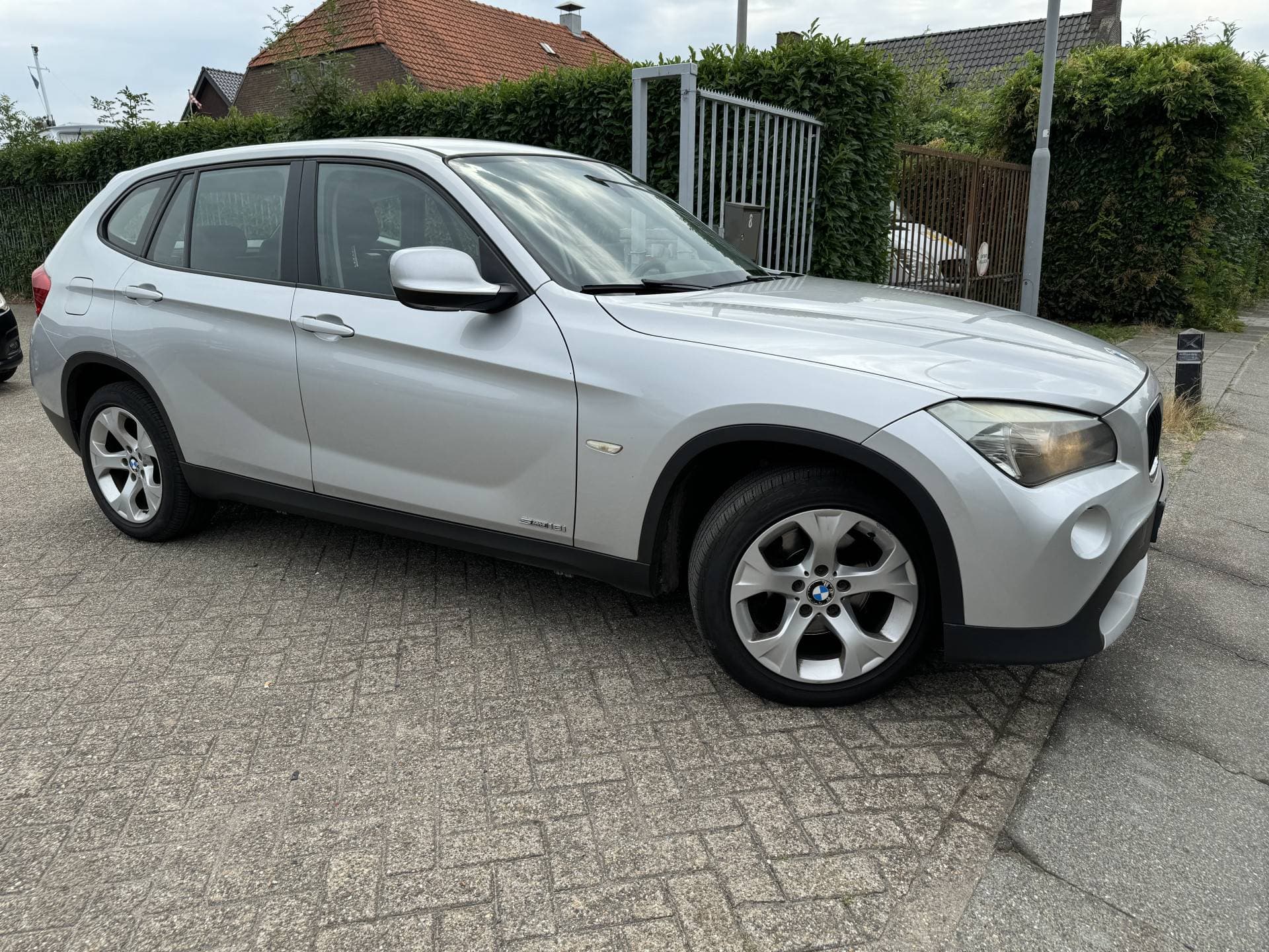 Bmw X1 thumbnail 3