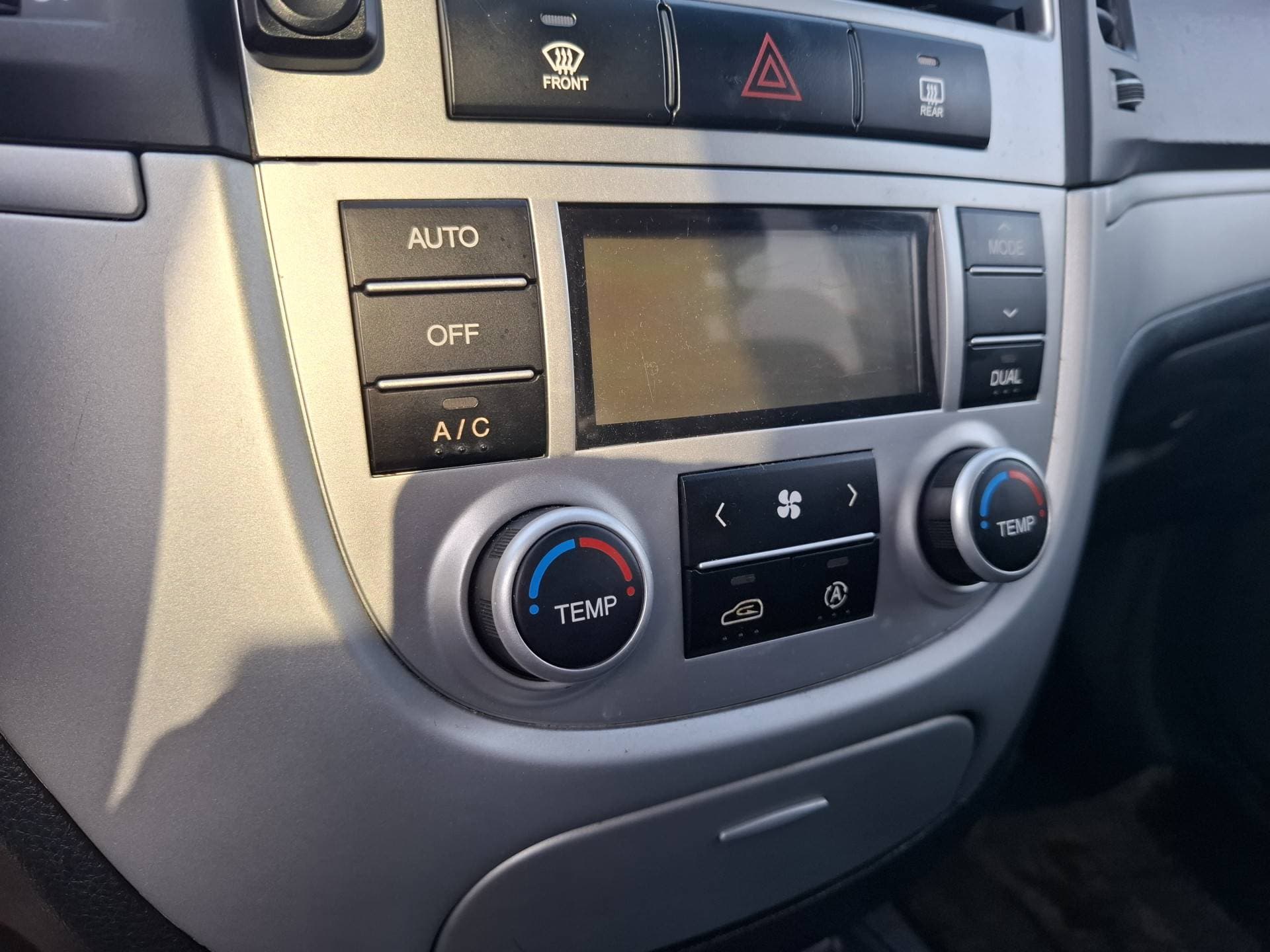 Hyundai Santa Fe thumbnail 10