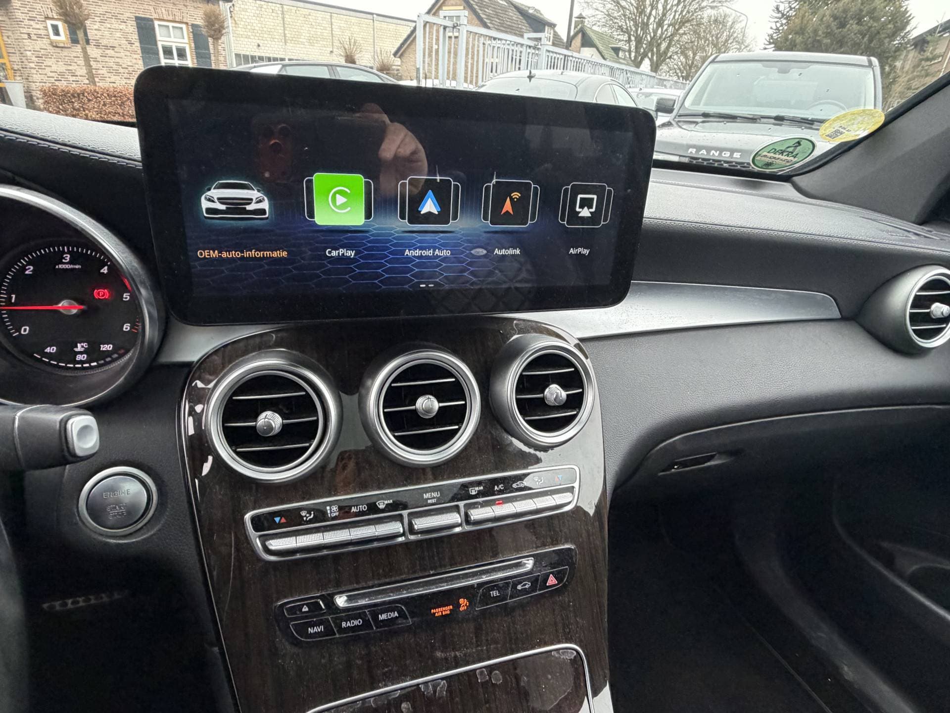 Mercedes-Benz GLC thumbnail 13