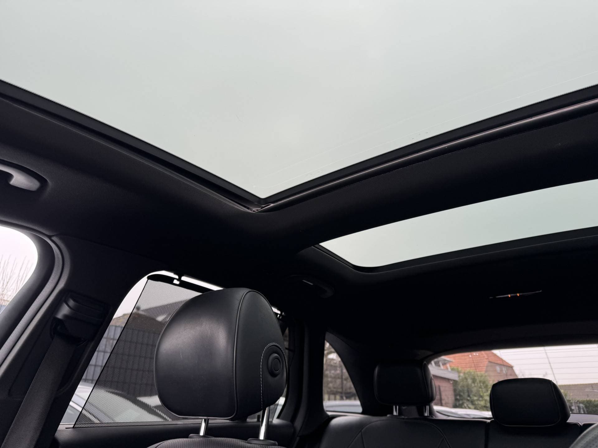 Mercedes-Benz GLC thumbnail 24