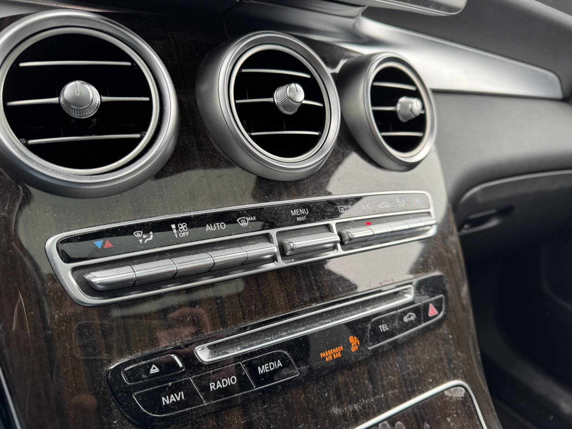 Mercedes-Benz GLC thumbnail 31