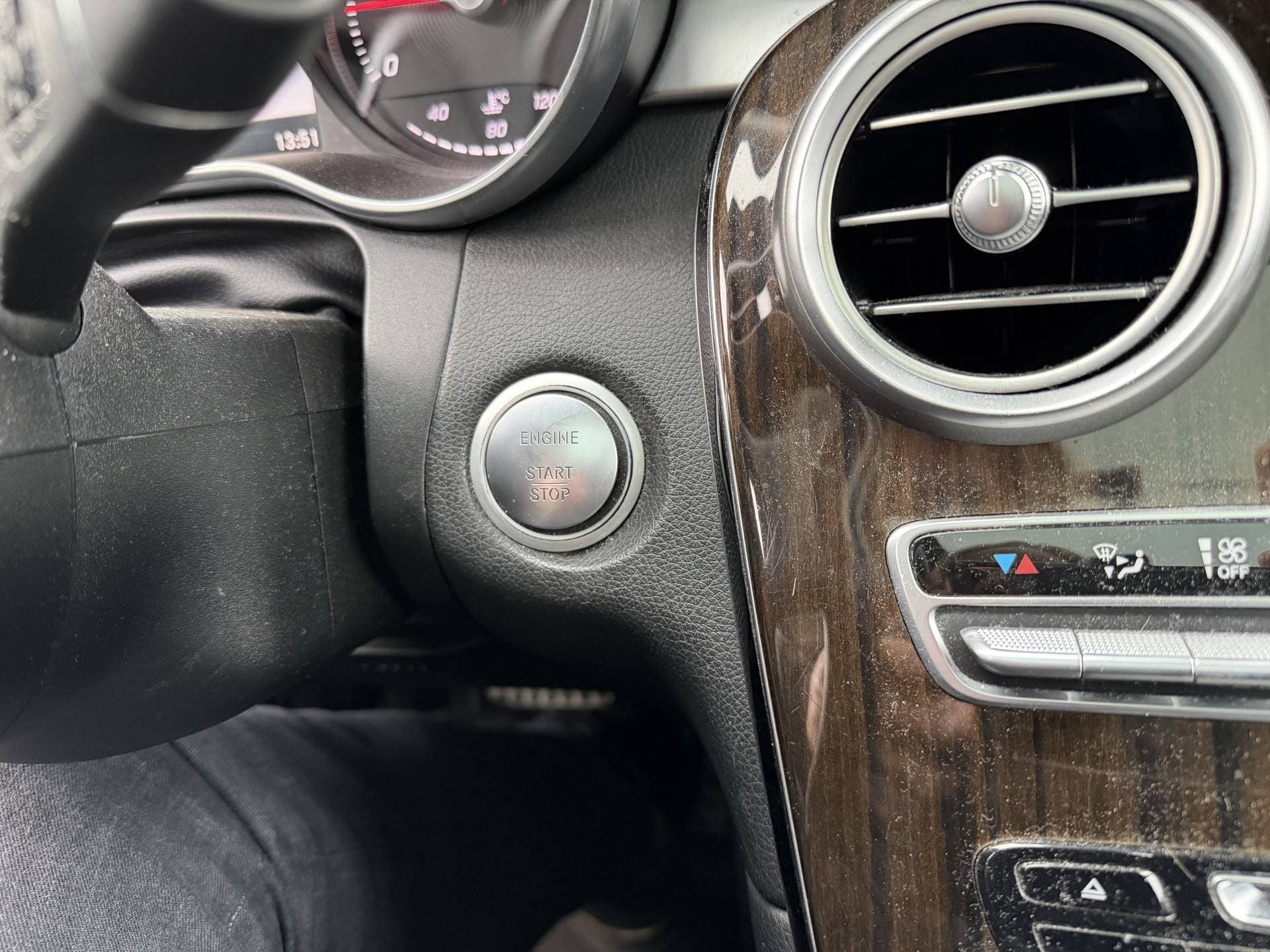 Mercedes-Benz GLC thumbnail 10