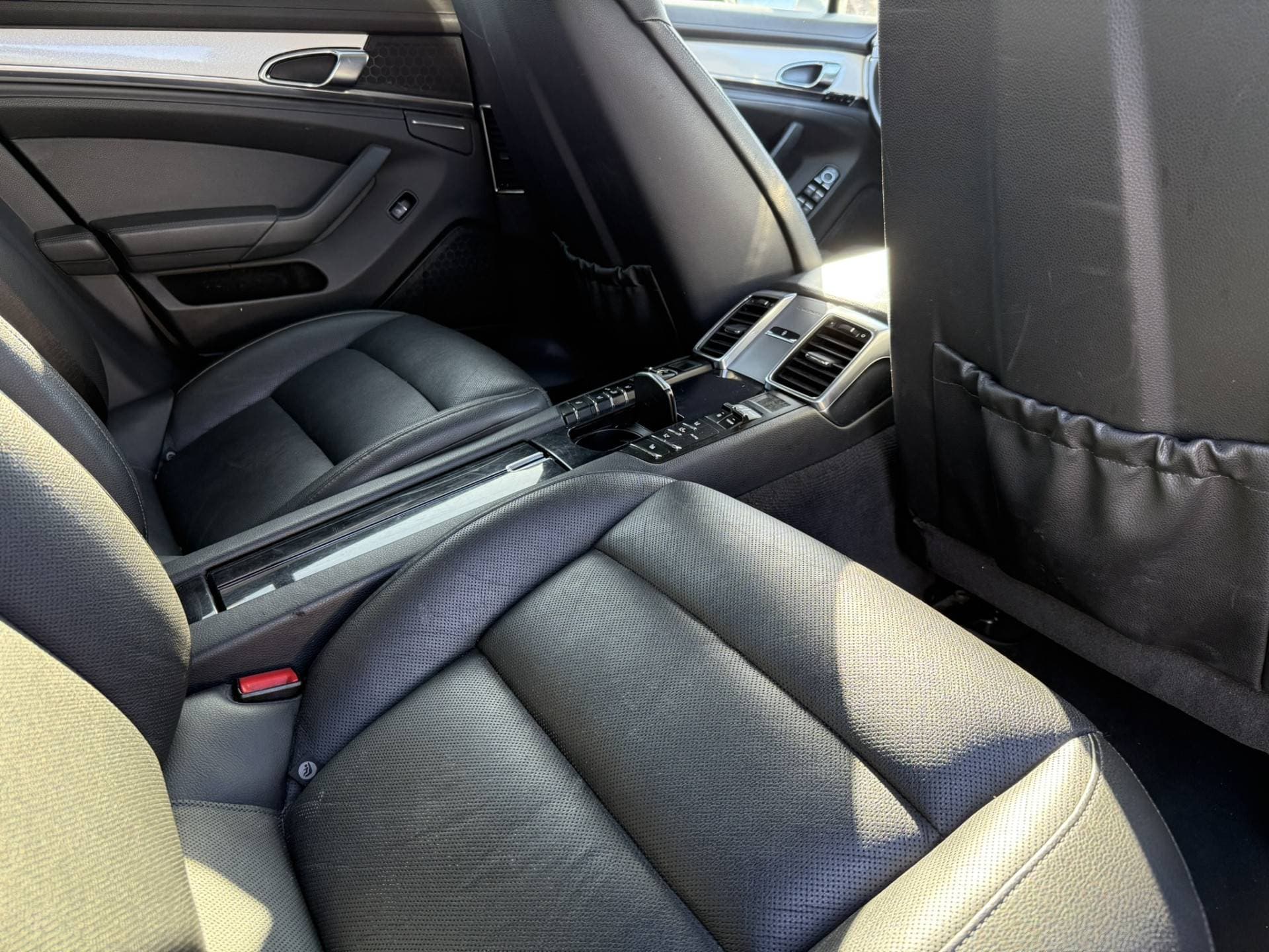 Porsche Panamera thumbnail 15