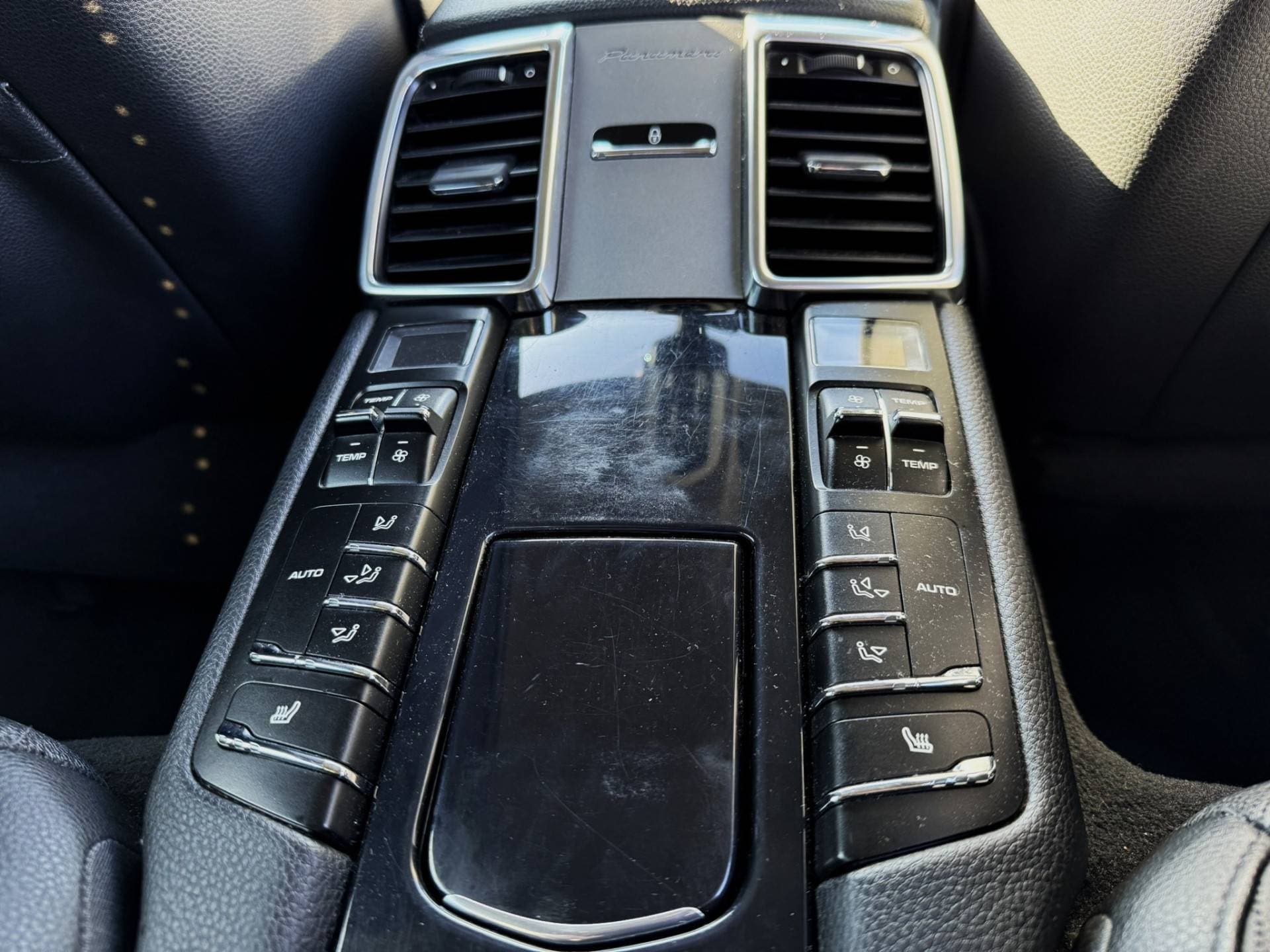 Porsche Panamera thumbnail 17