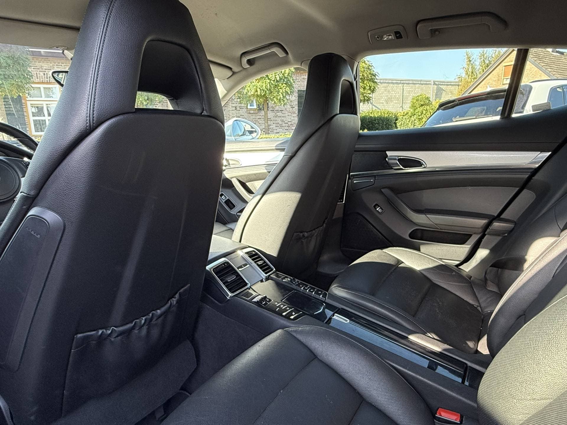 Porsche Panamera thumbnail 20