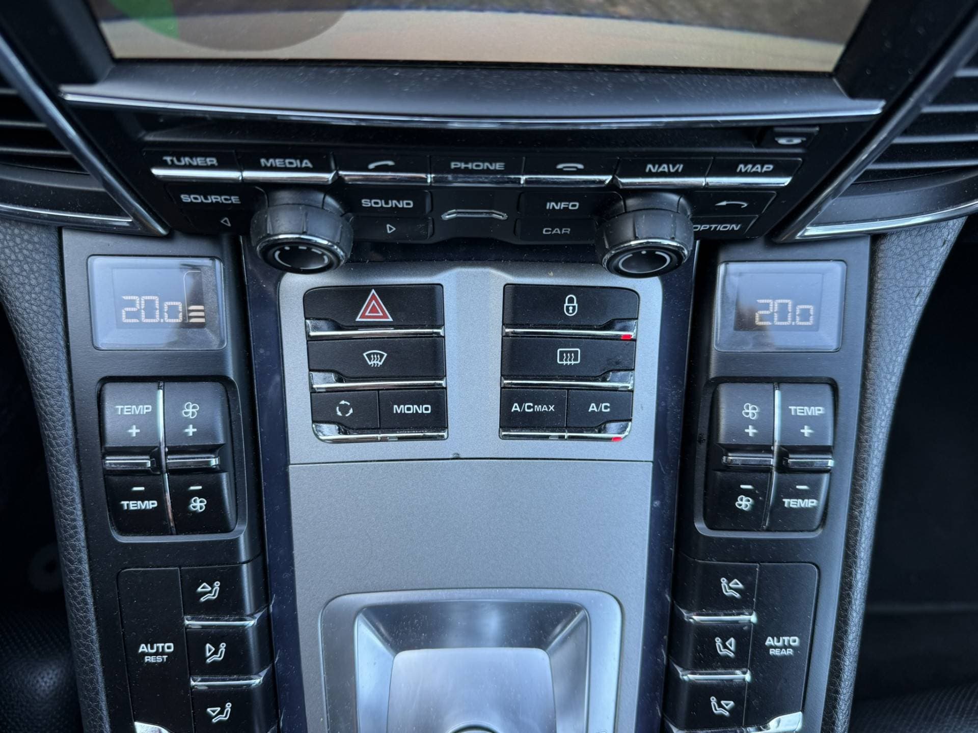 Porsche Panamera thumbnail 29