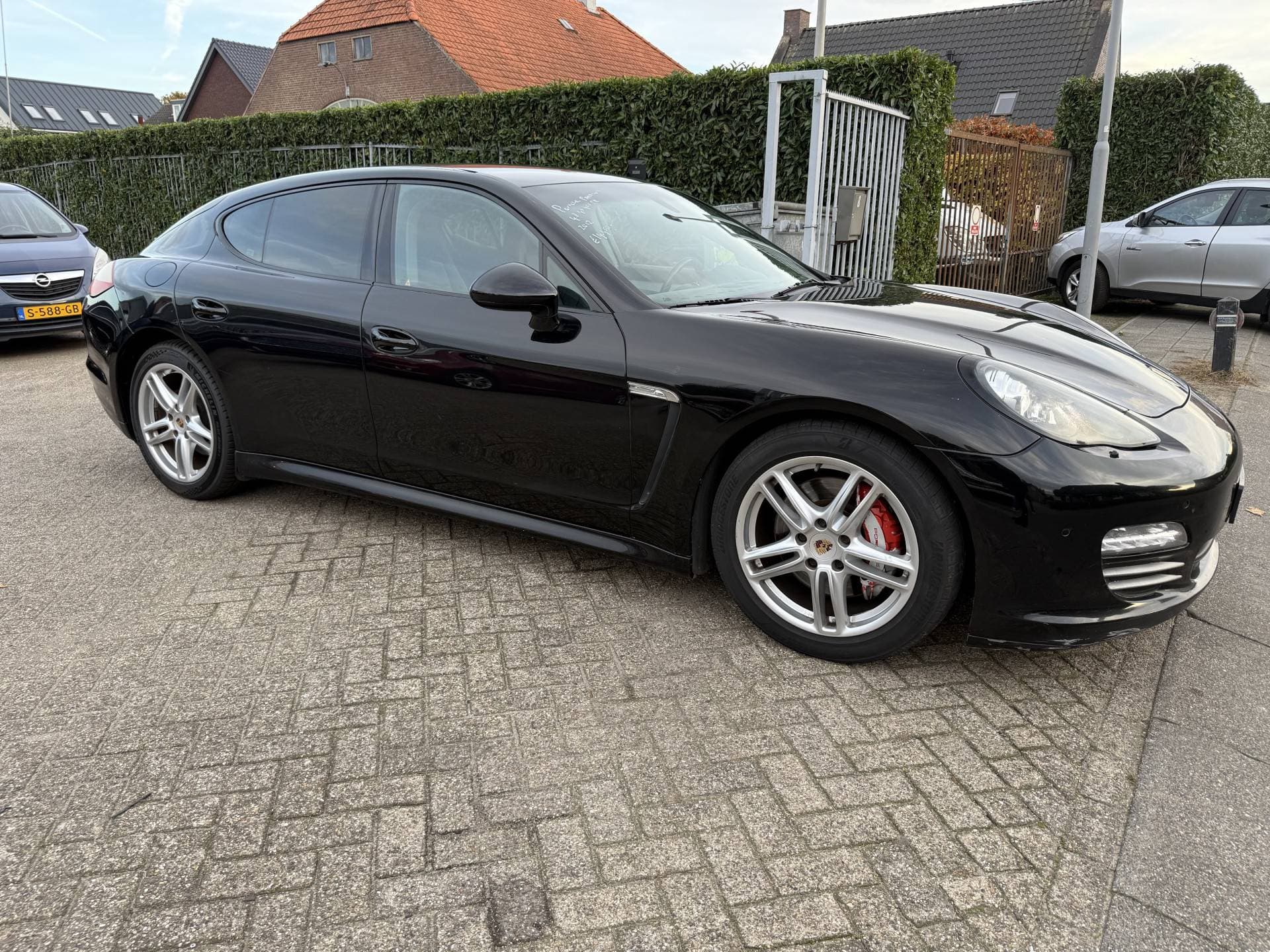 Porsche Panamera thumbnail 31