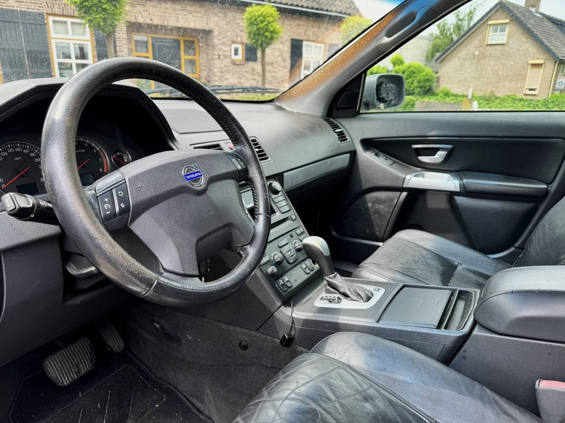 Volvo XC90 thumbnail 11