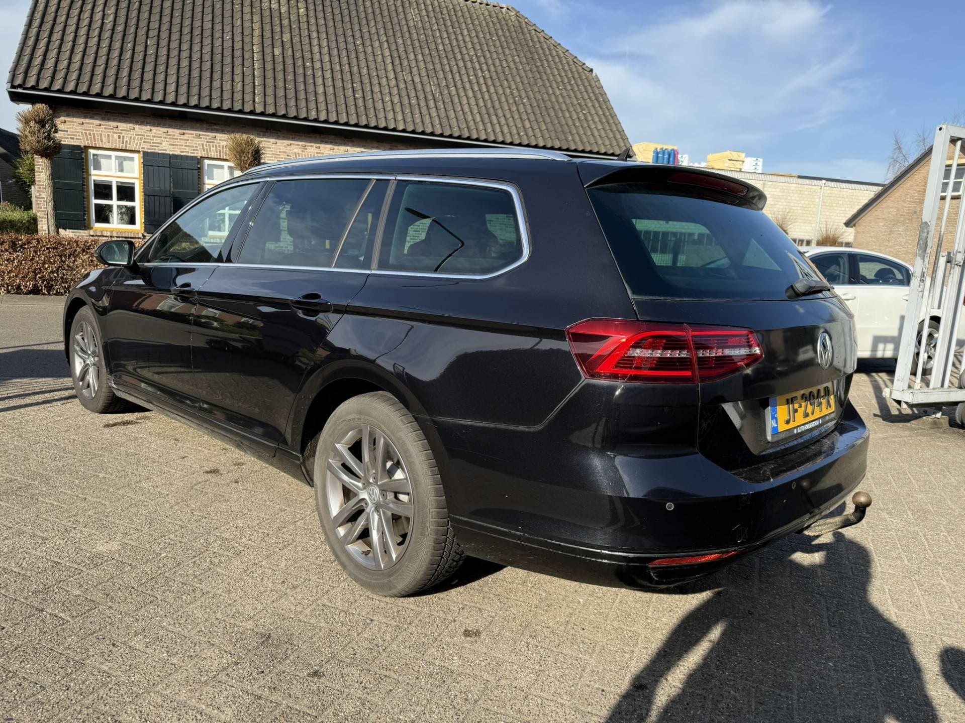 Volkswagen Passat thumbnail 6