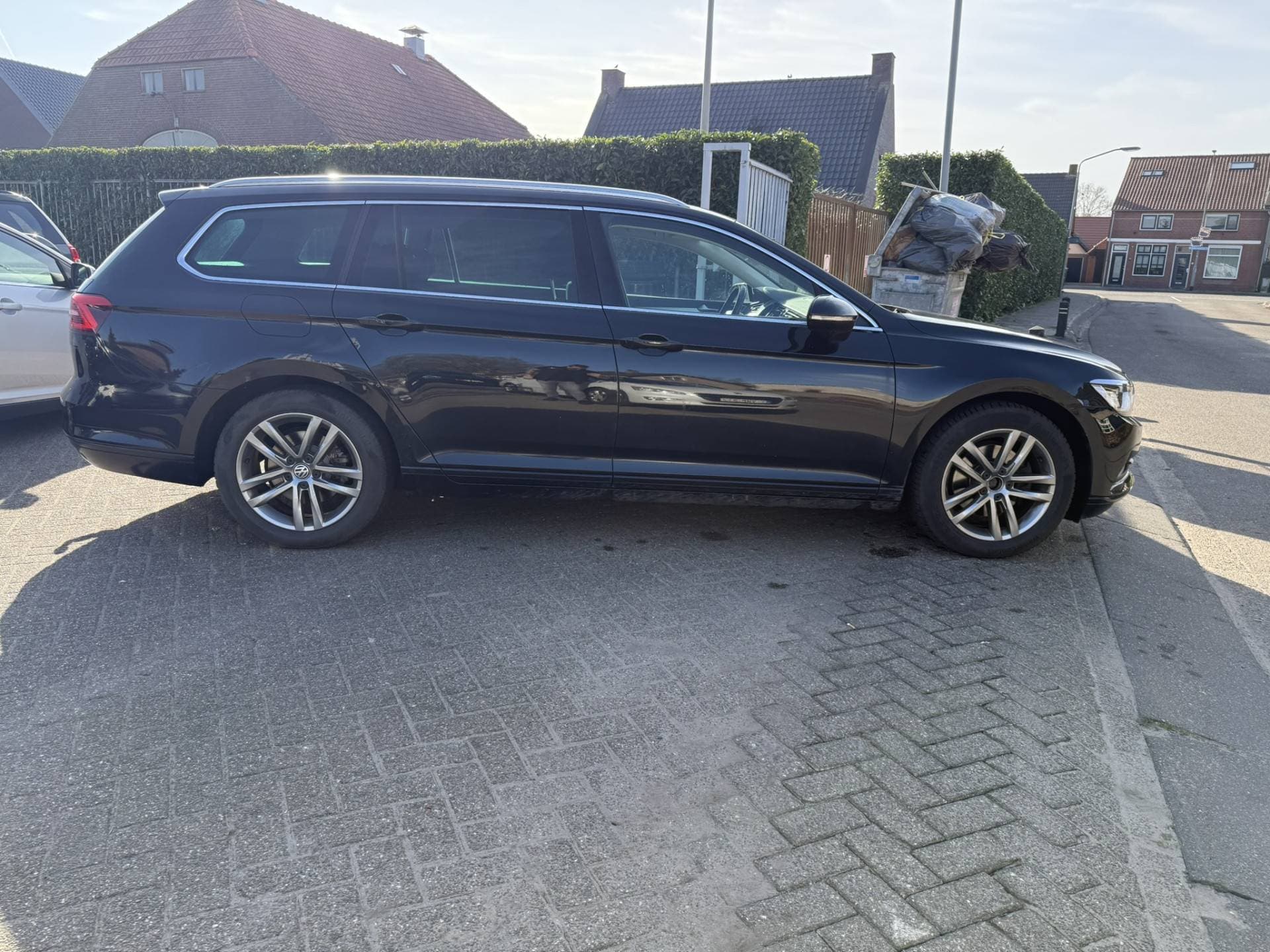 Volkswagen Passat thumbnail 9