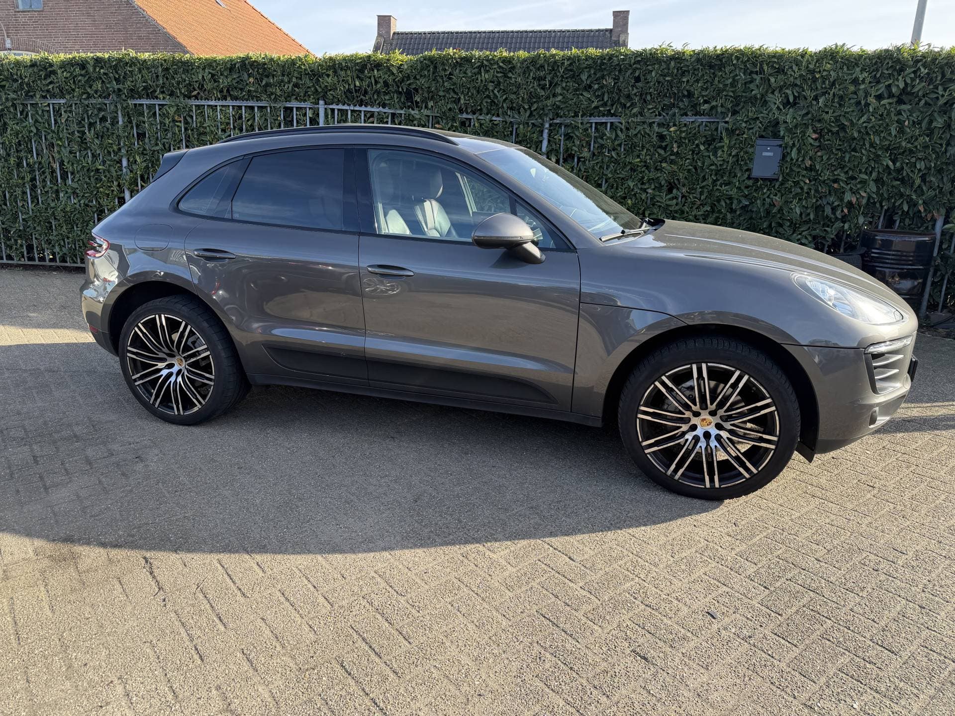 Porsche Macan thumbnail 13