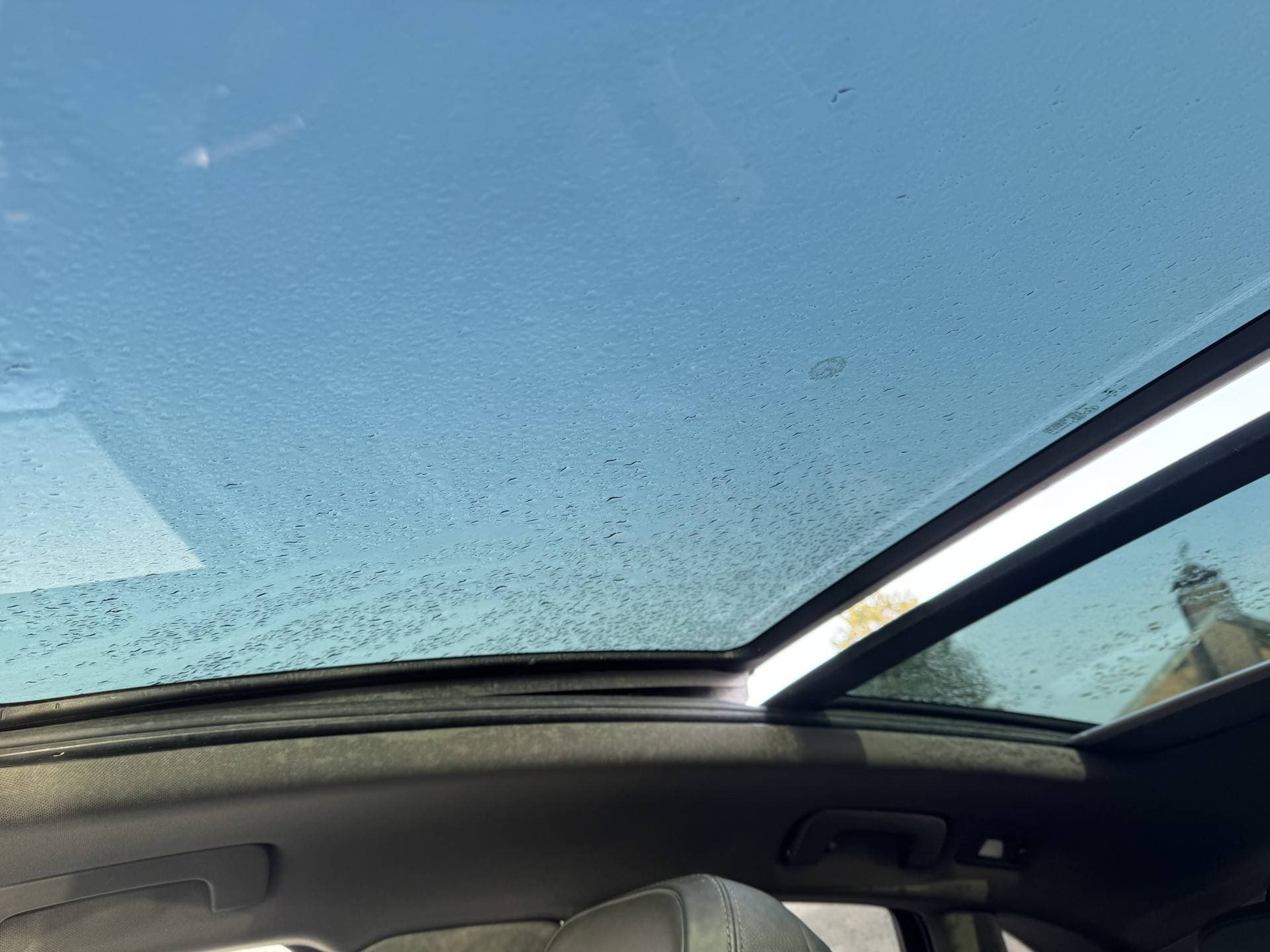 Porsche Macan thumbnail 21