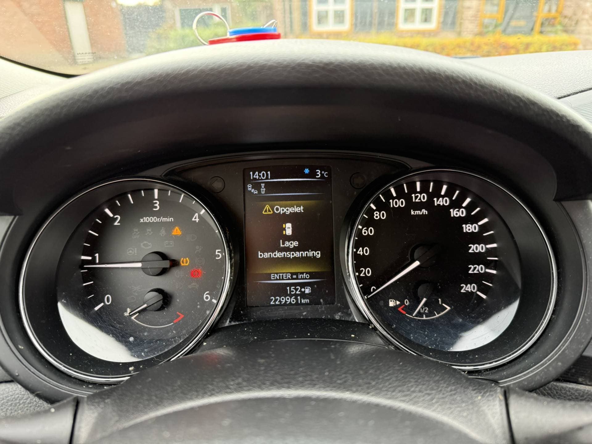 Nissan Pulsar thumbnail 11