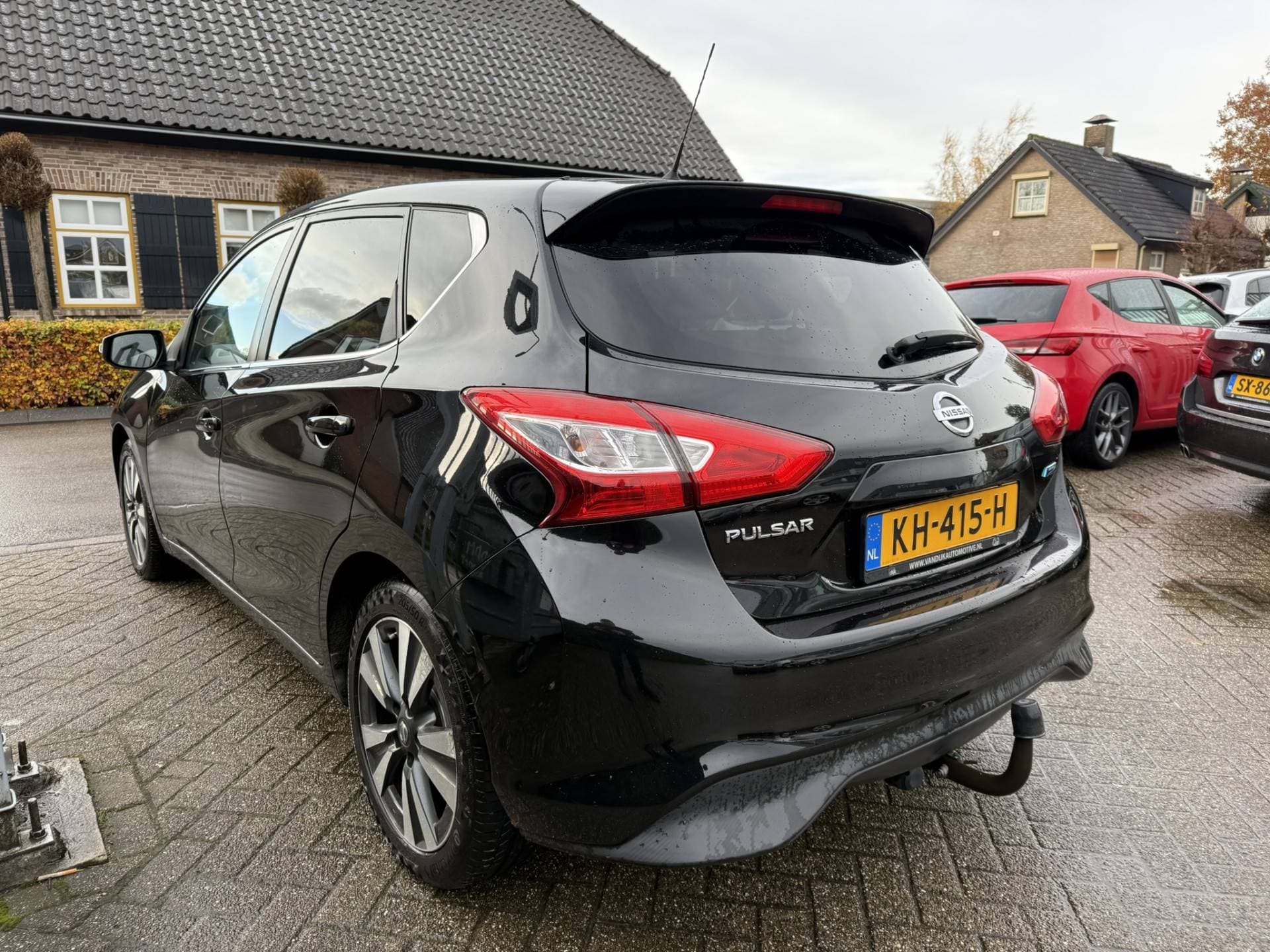 Nissan Pulsar thumbnail 4