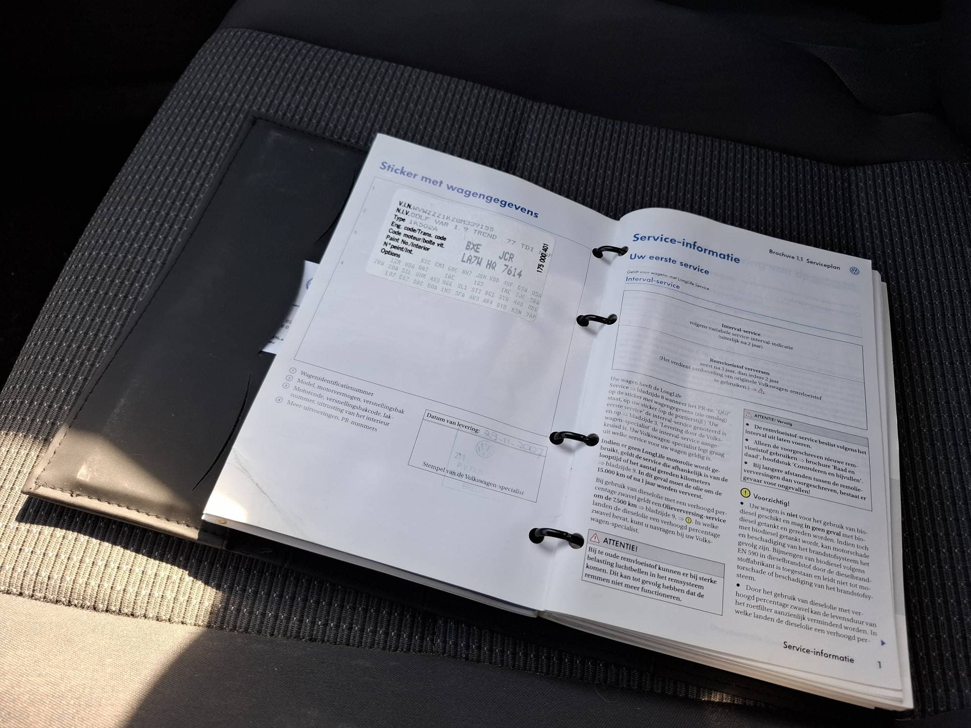 Volkswagen Golf thumbnail 8