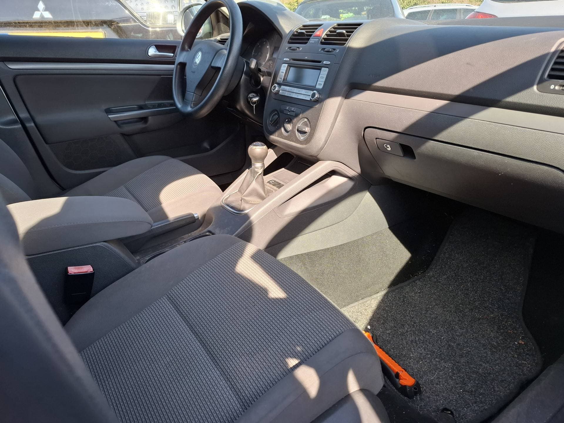 Volkswagen Golf thumbnail 10