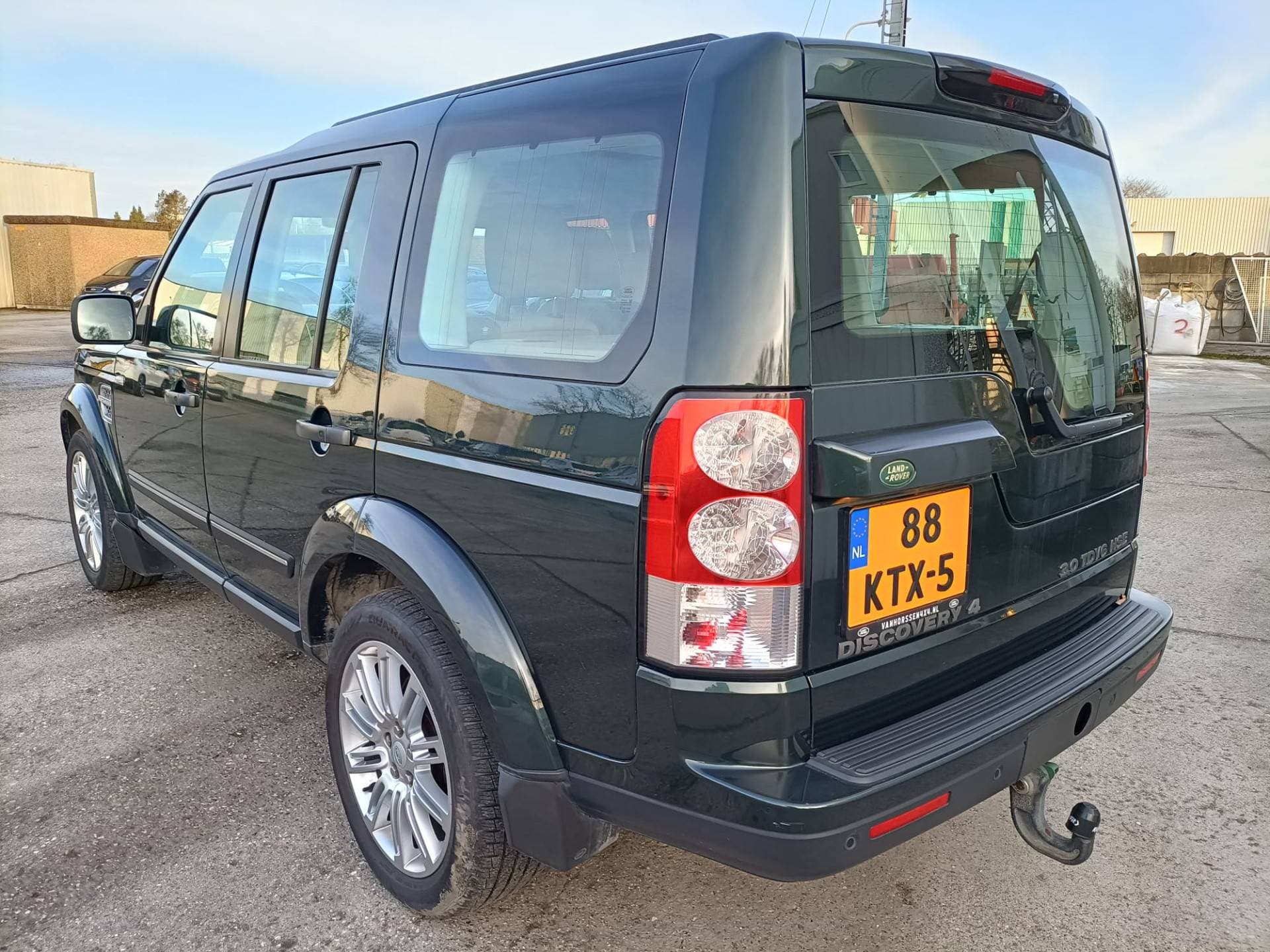 Land Rover Discovery thumbnail 9