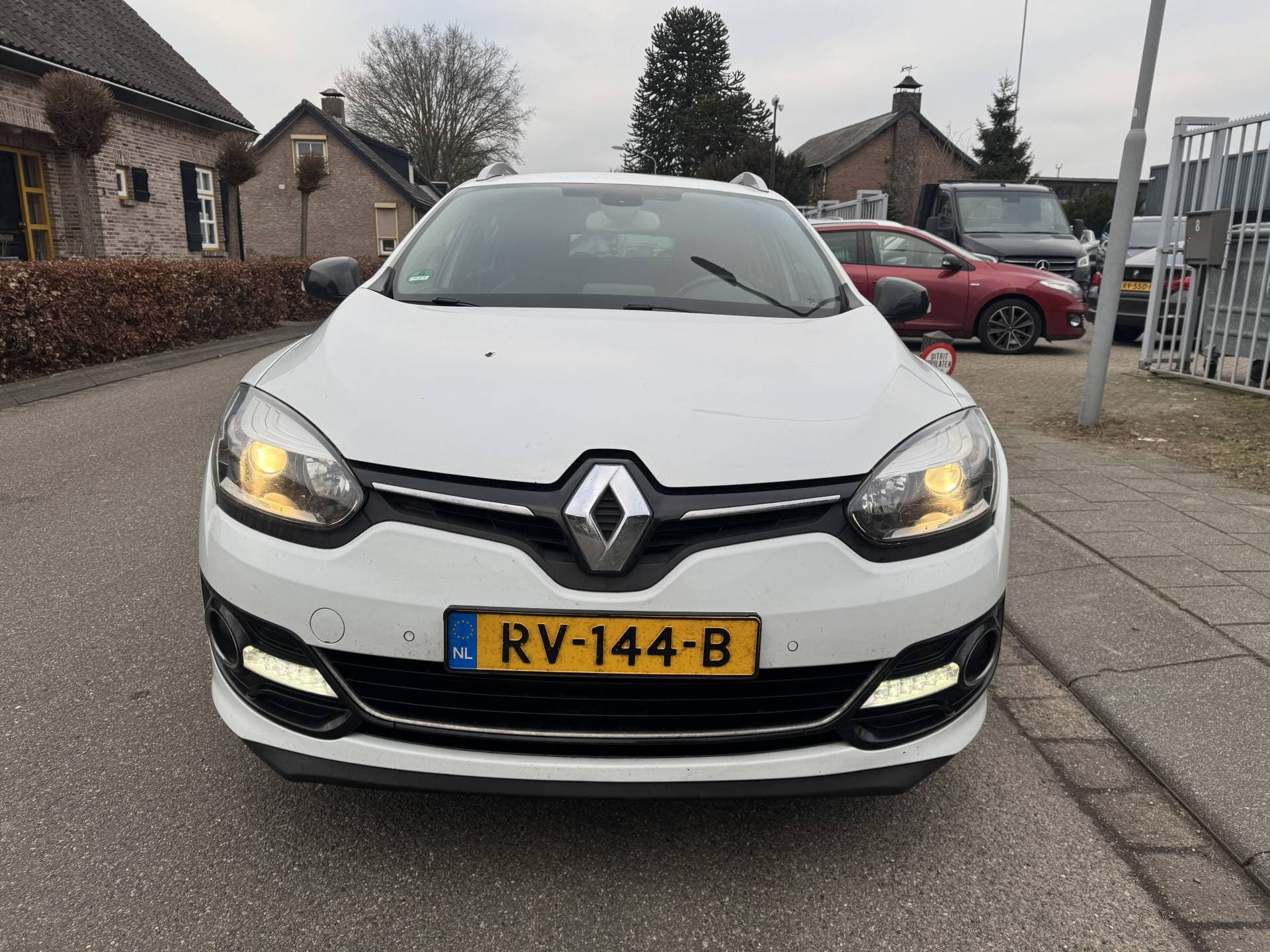 Renault Mégane Estate 1.5 dCi Bose thumbnail 2