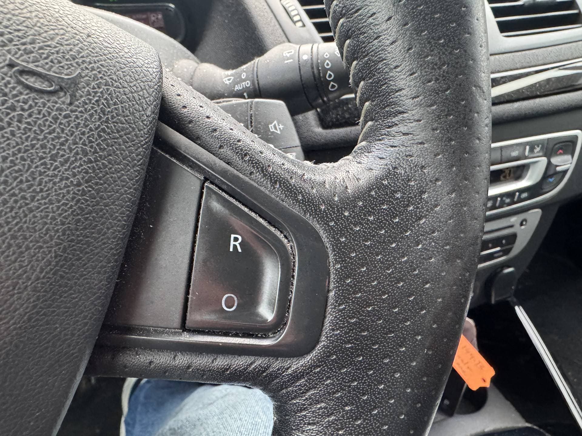 Renault Mégane Estate 1.5 dCi Bose thumbnail 17