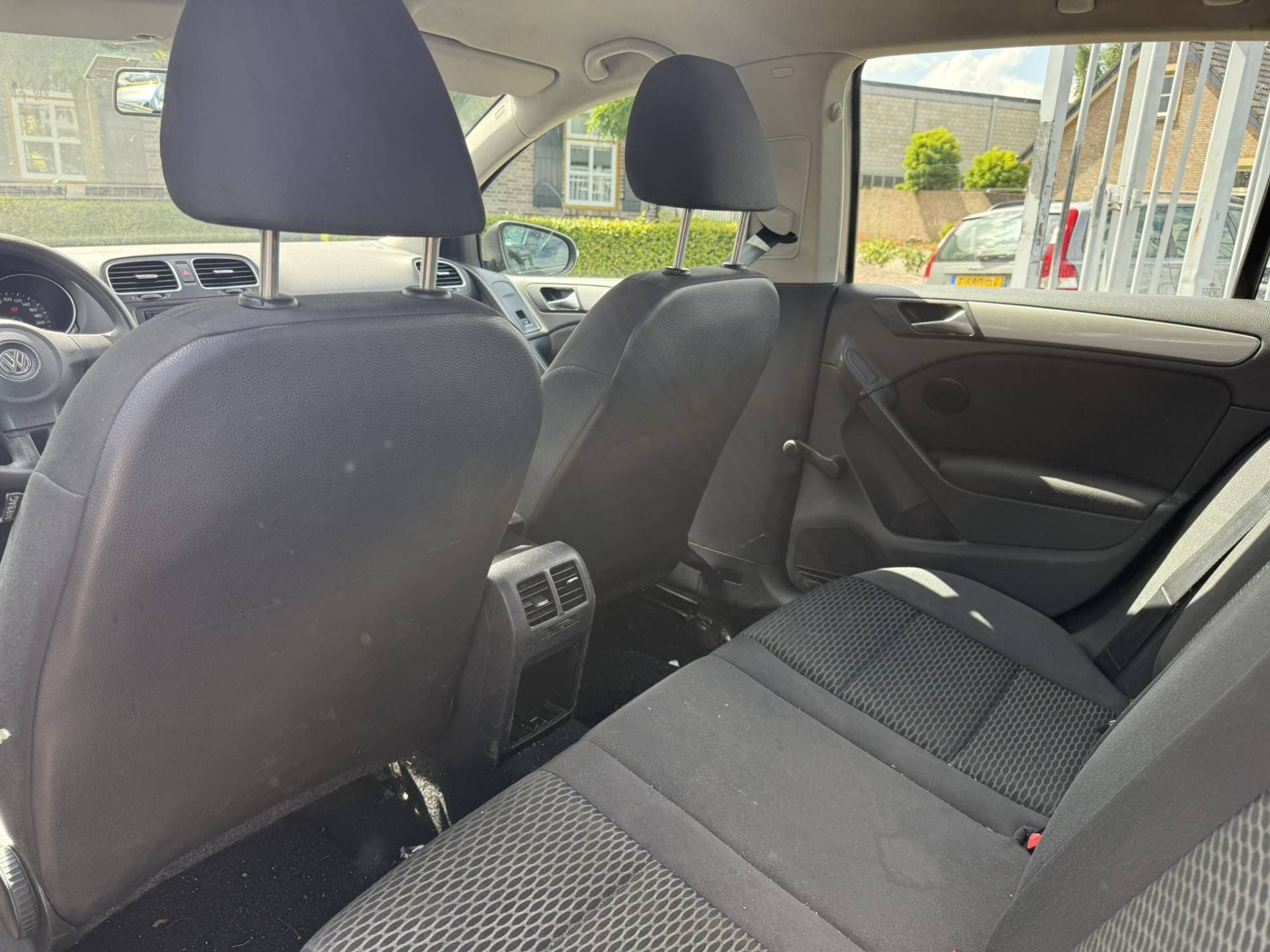 Volkswagen Golf thumbnail 11