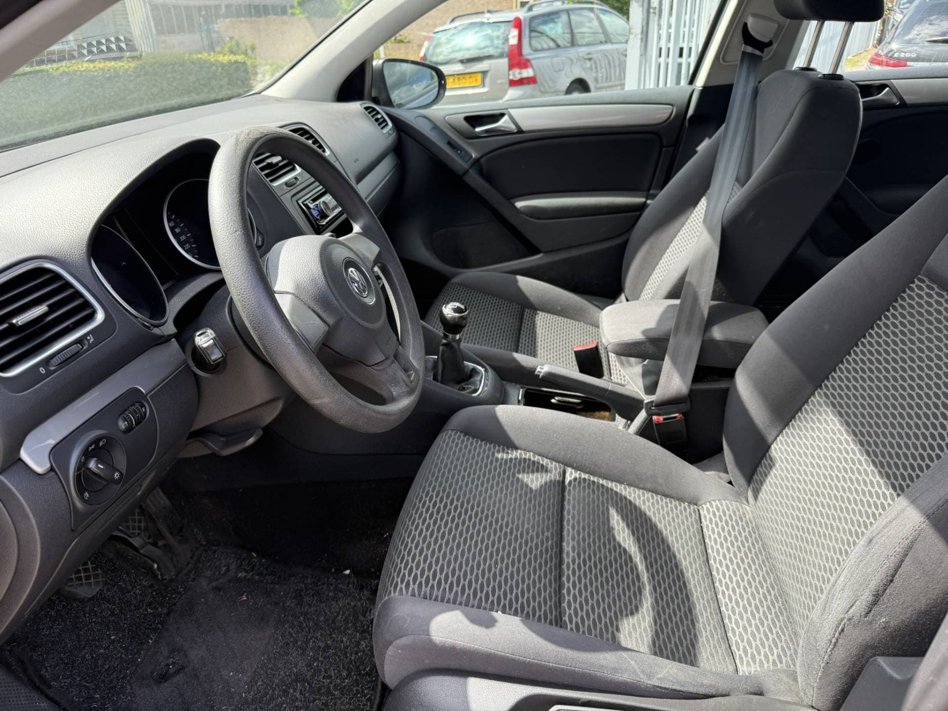 Volkswagen Golf thumbnail 12