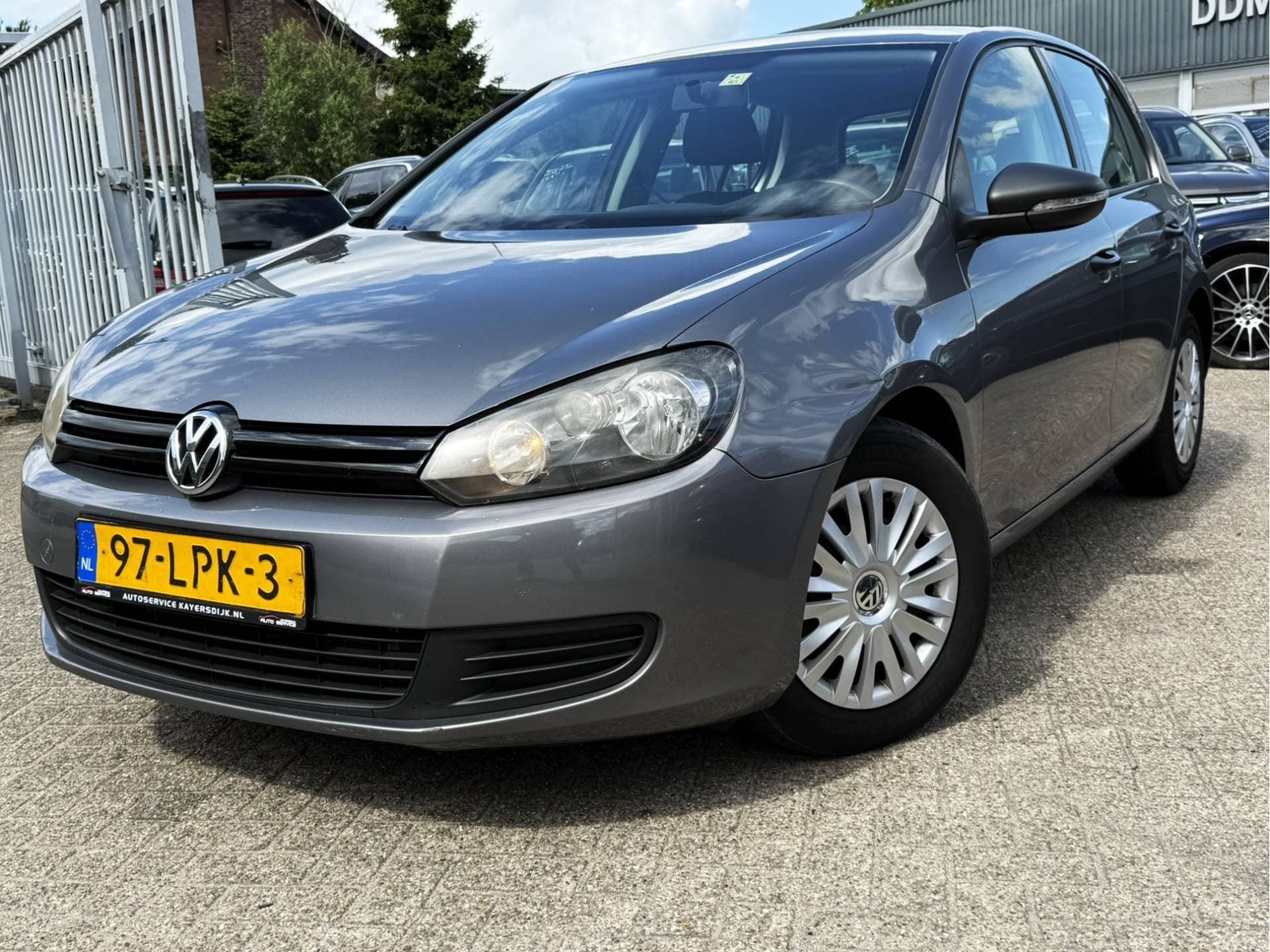 Volkswagen Golf thumbnail 5