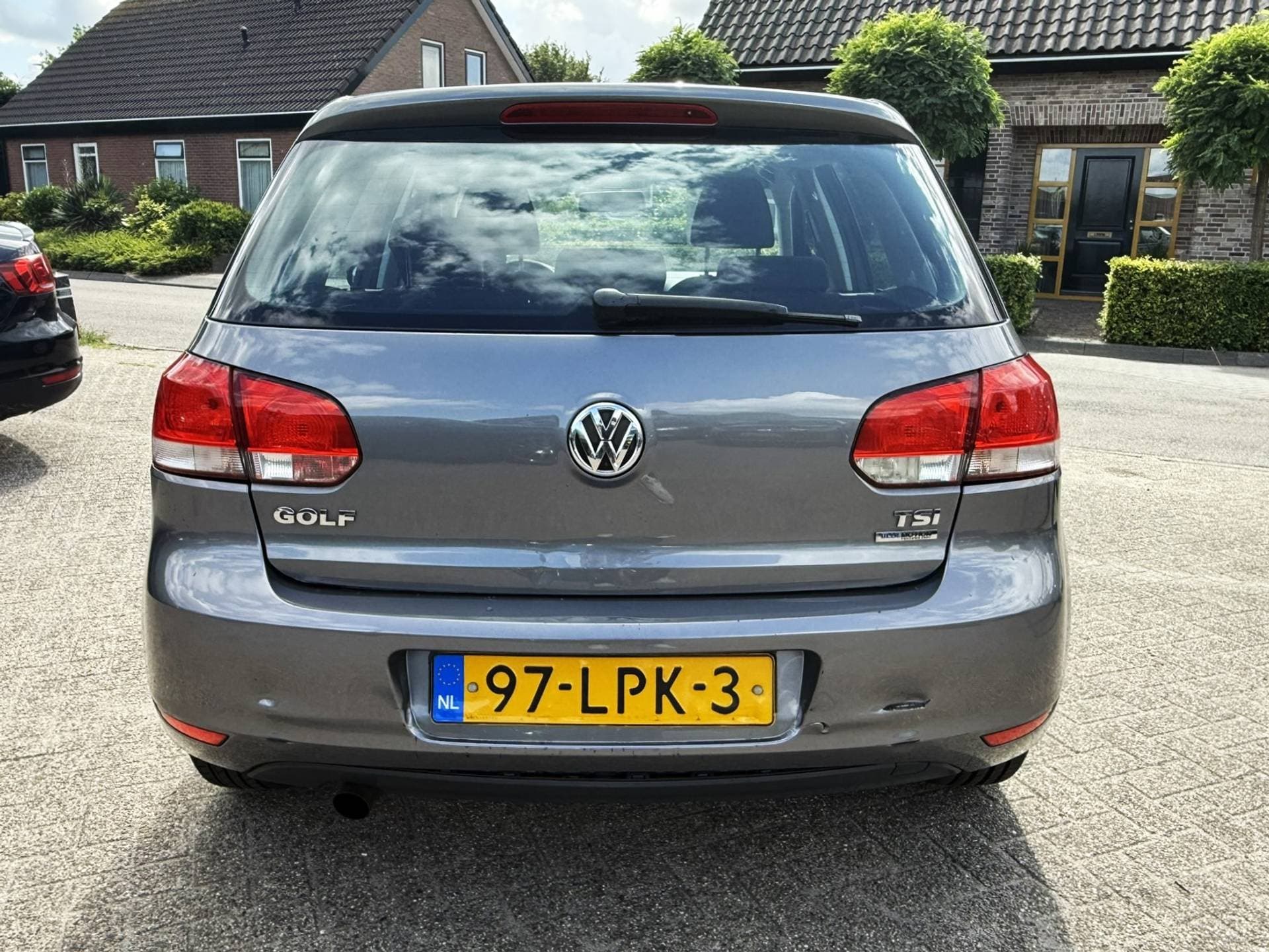 Volkswagen Golf thumbnail 6