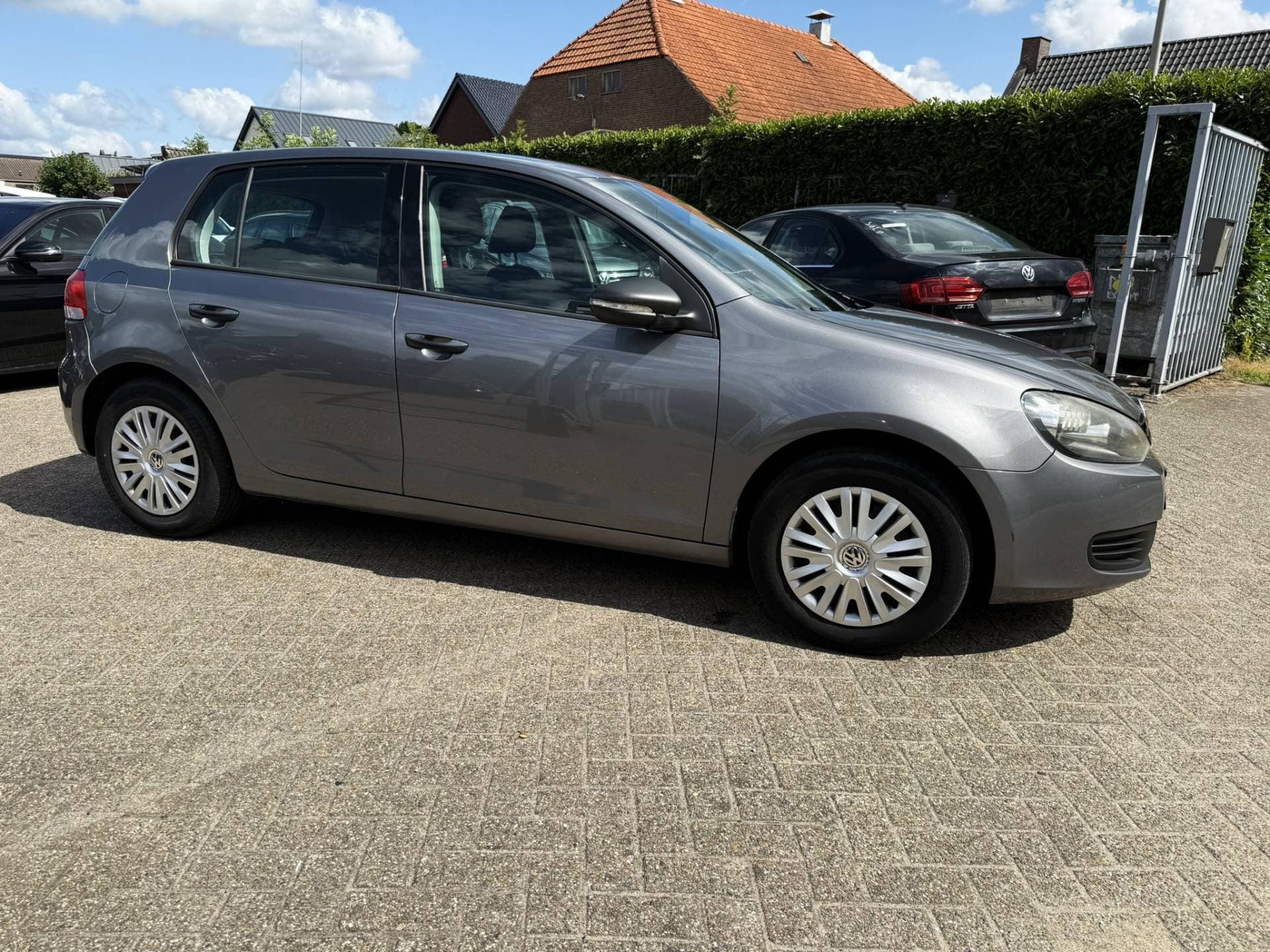 Volkswagen Golf thumbnail 8