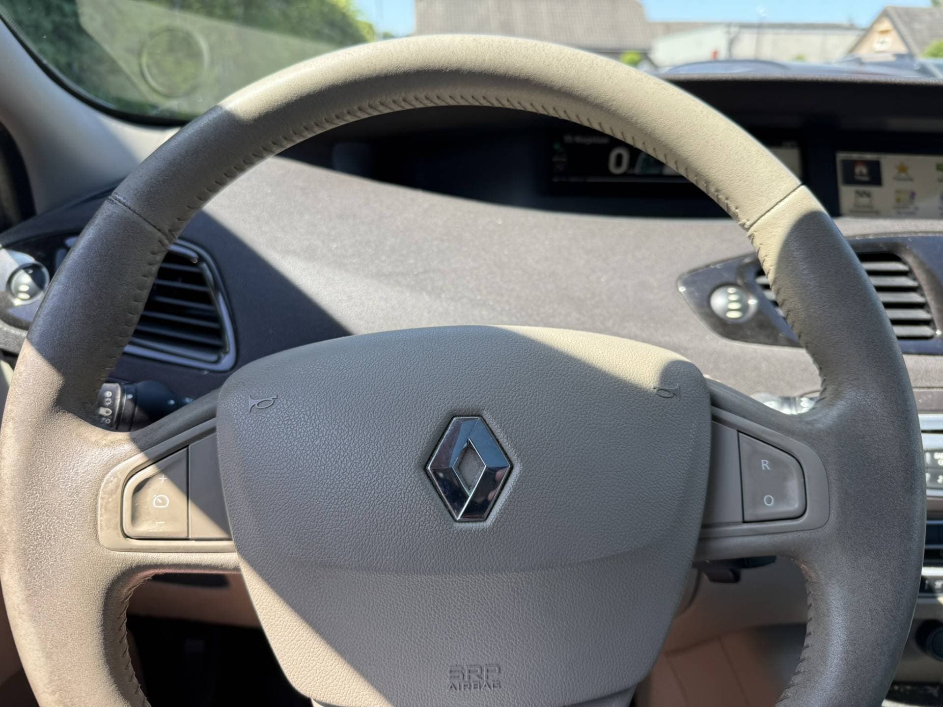 Renault Grand Scénic thumbnail 11