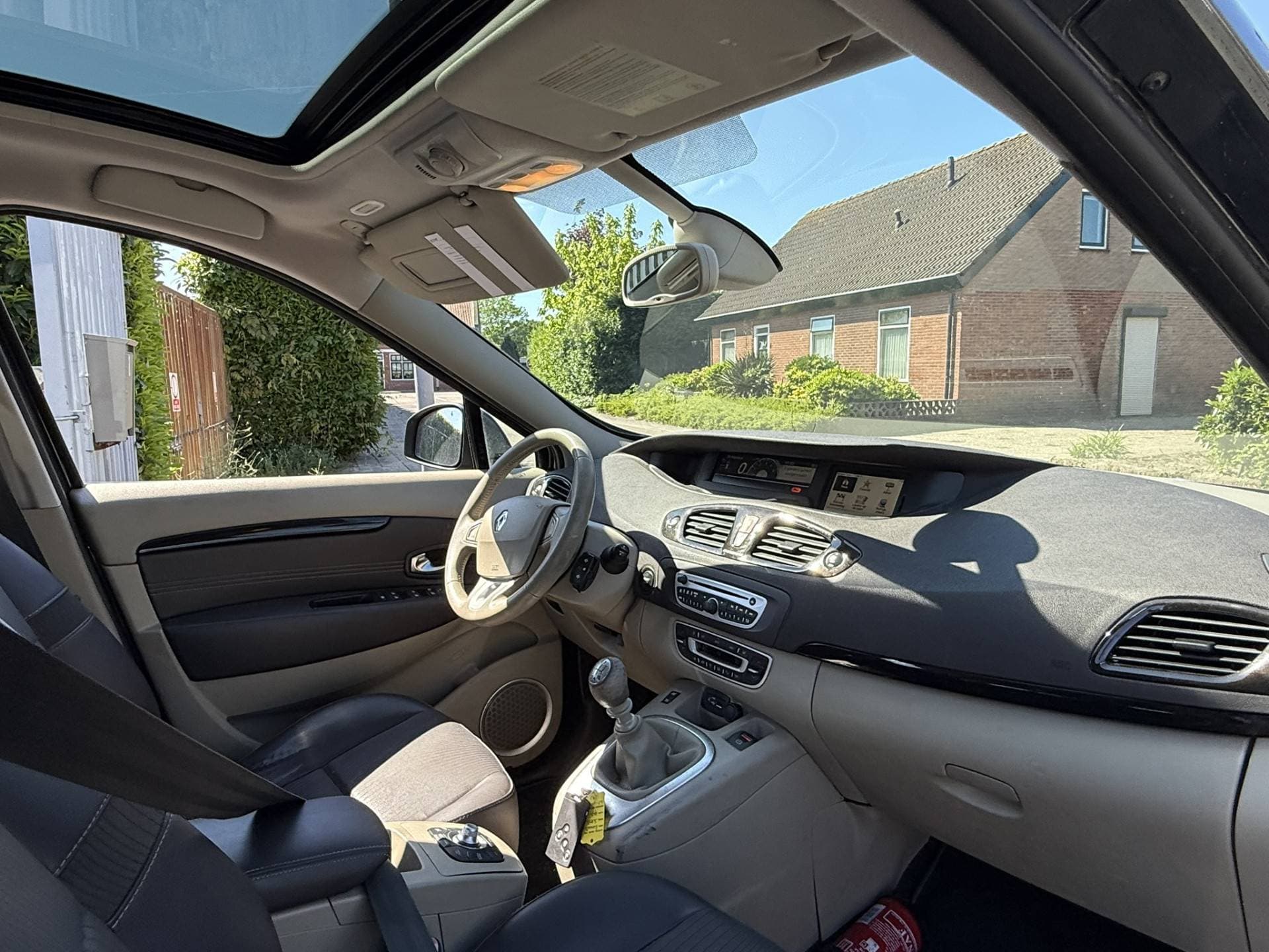 Renault Grand Scénic thumbnail 6