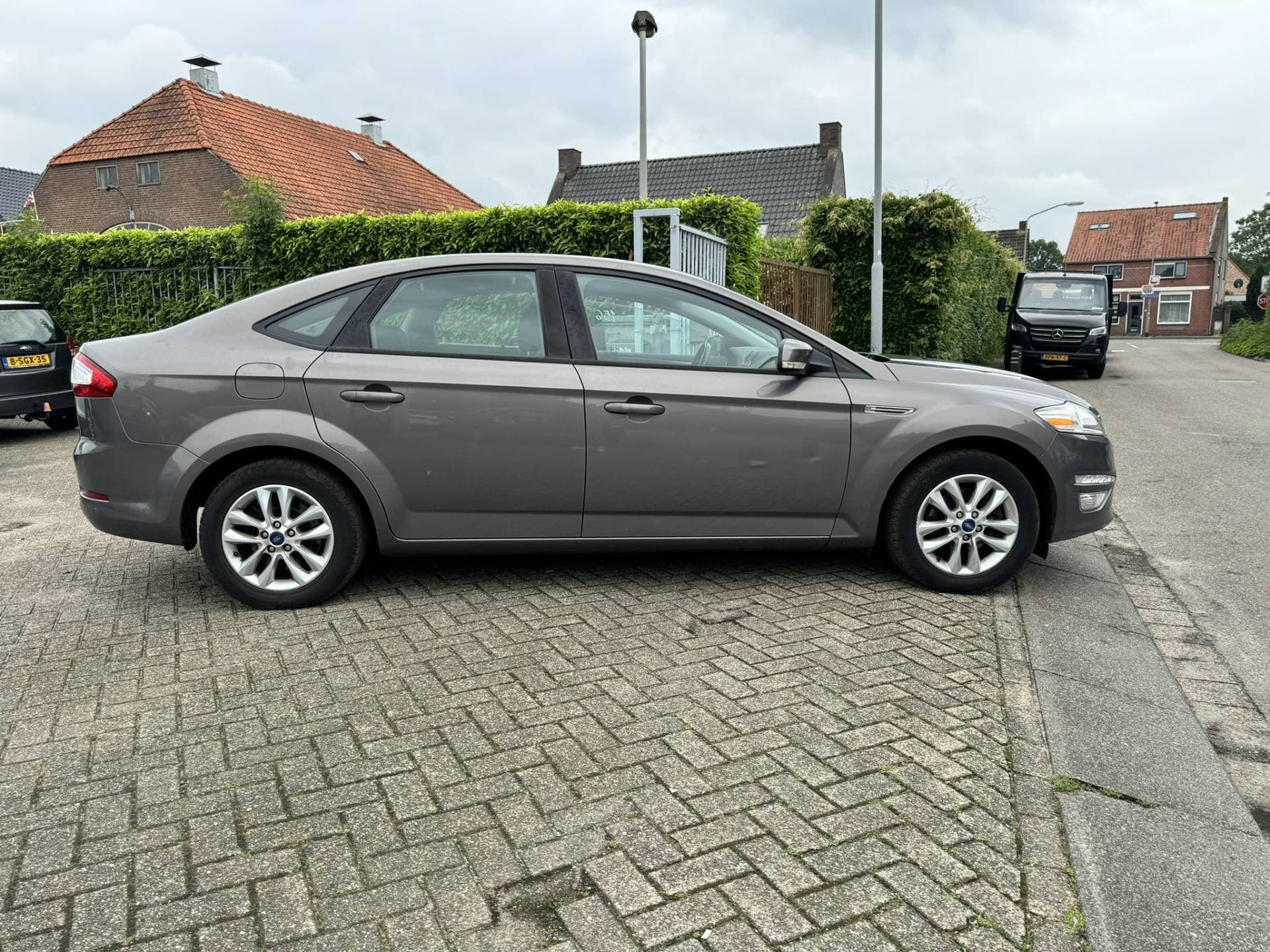 Ford Mondeo thumbnail 7