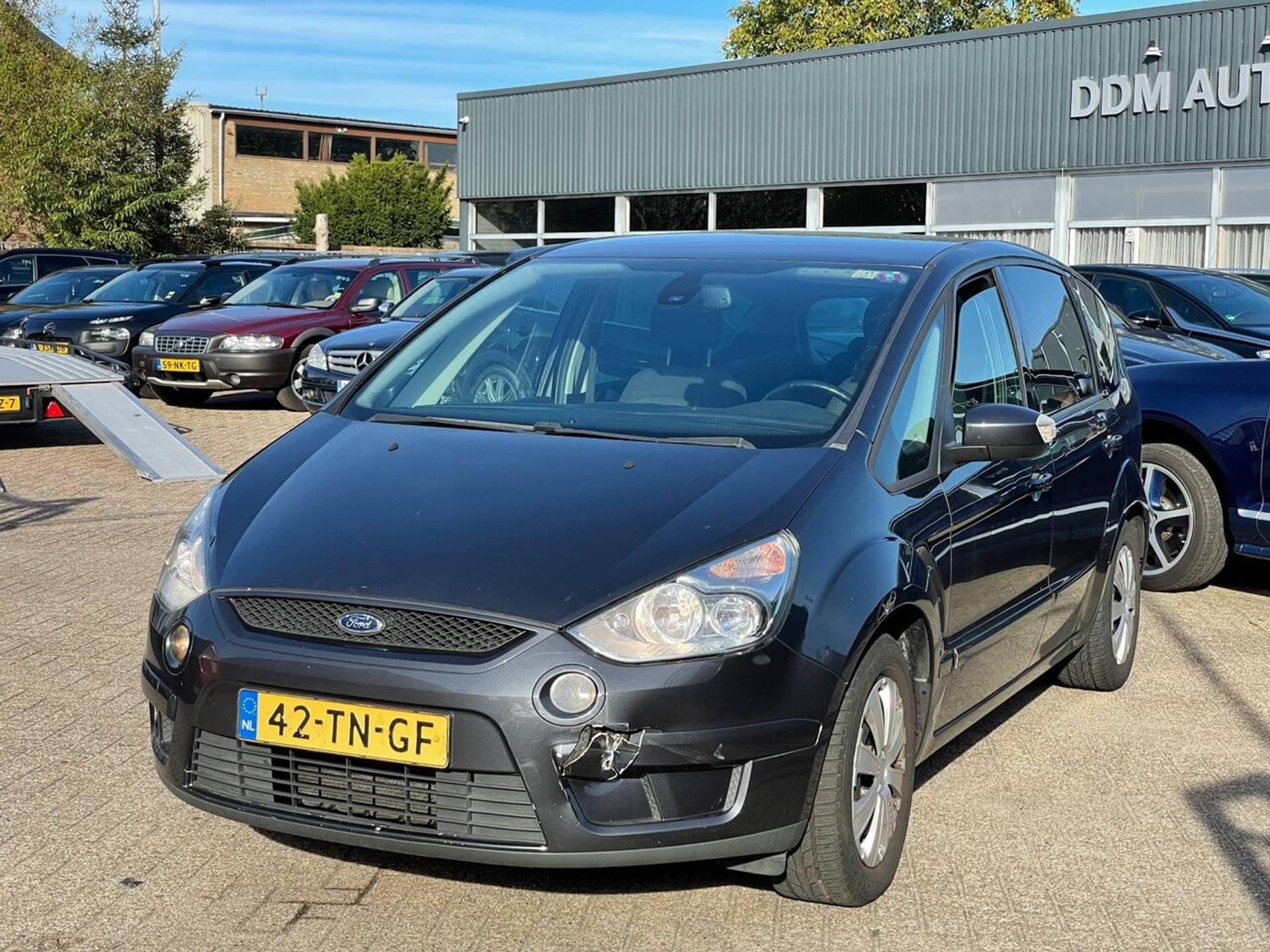 Ford S-Max thumbnail 4