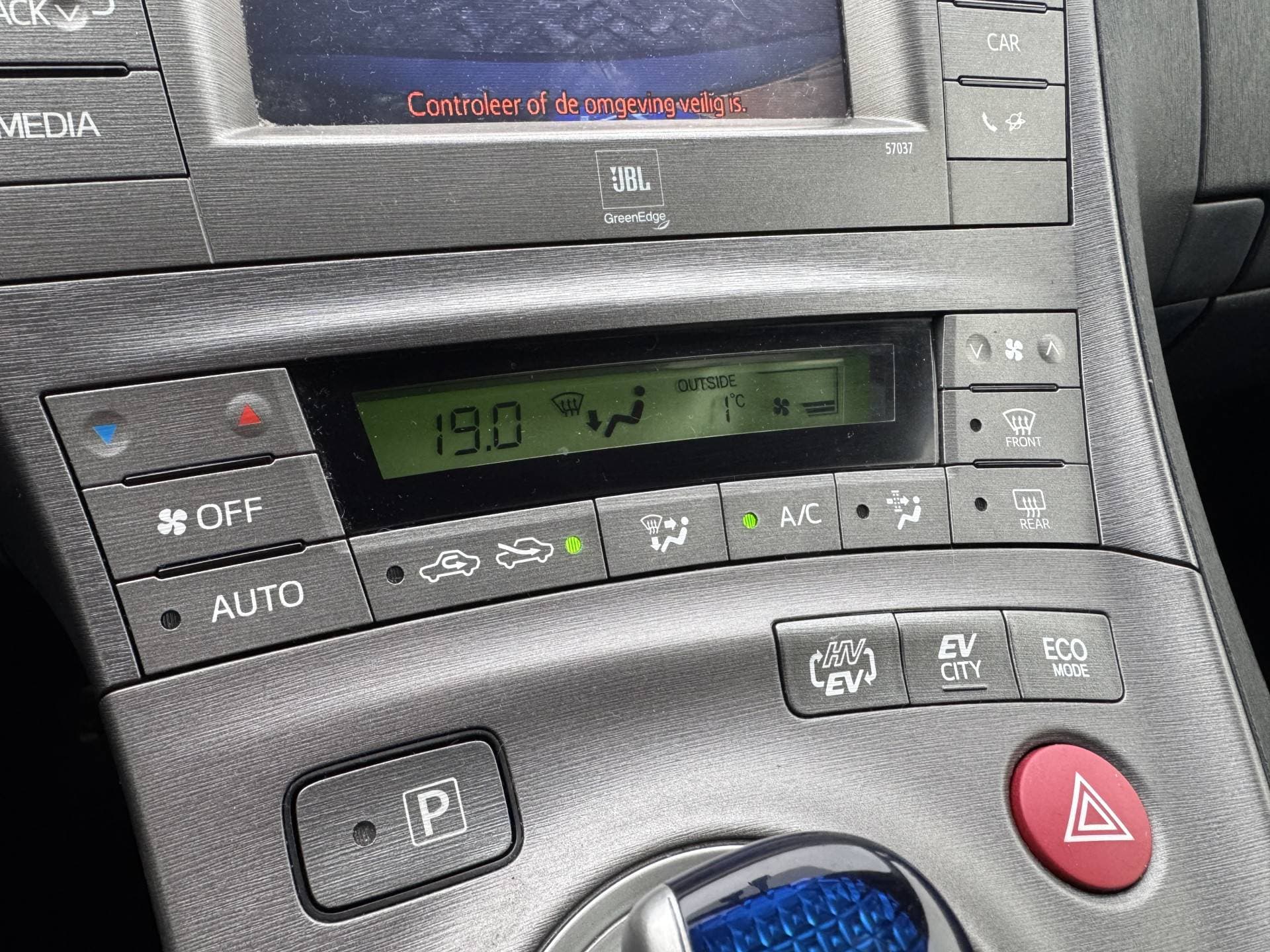 Toyota Prius 1.8 Plug-in Dynamic Business thumbnail 2