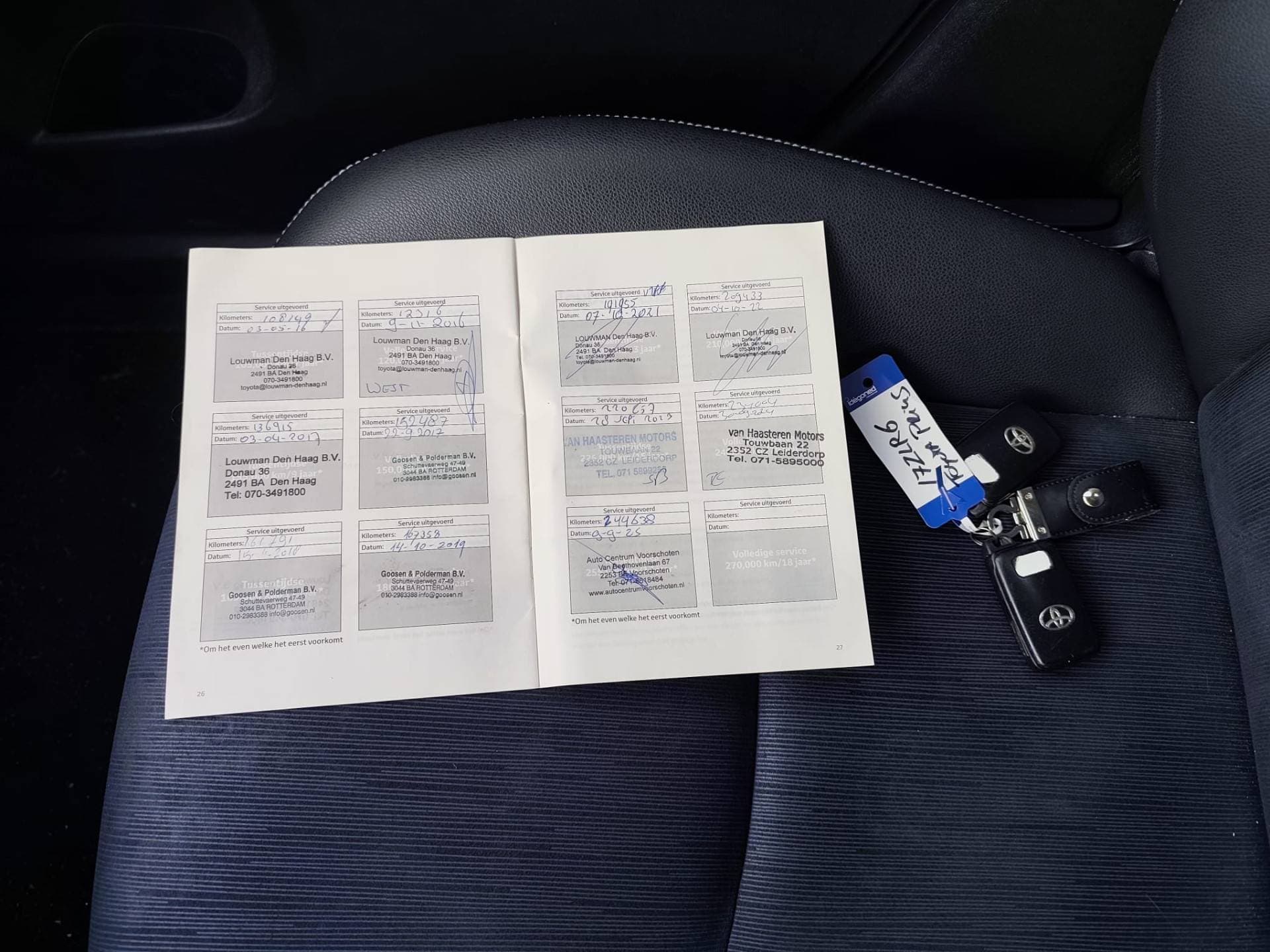 Toyota Prius 1.8 Plug-in Dynamic Business thumbnail 3