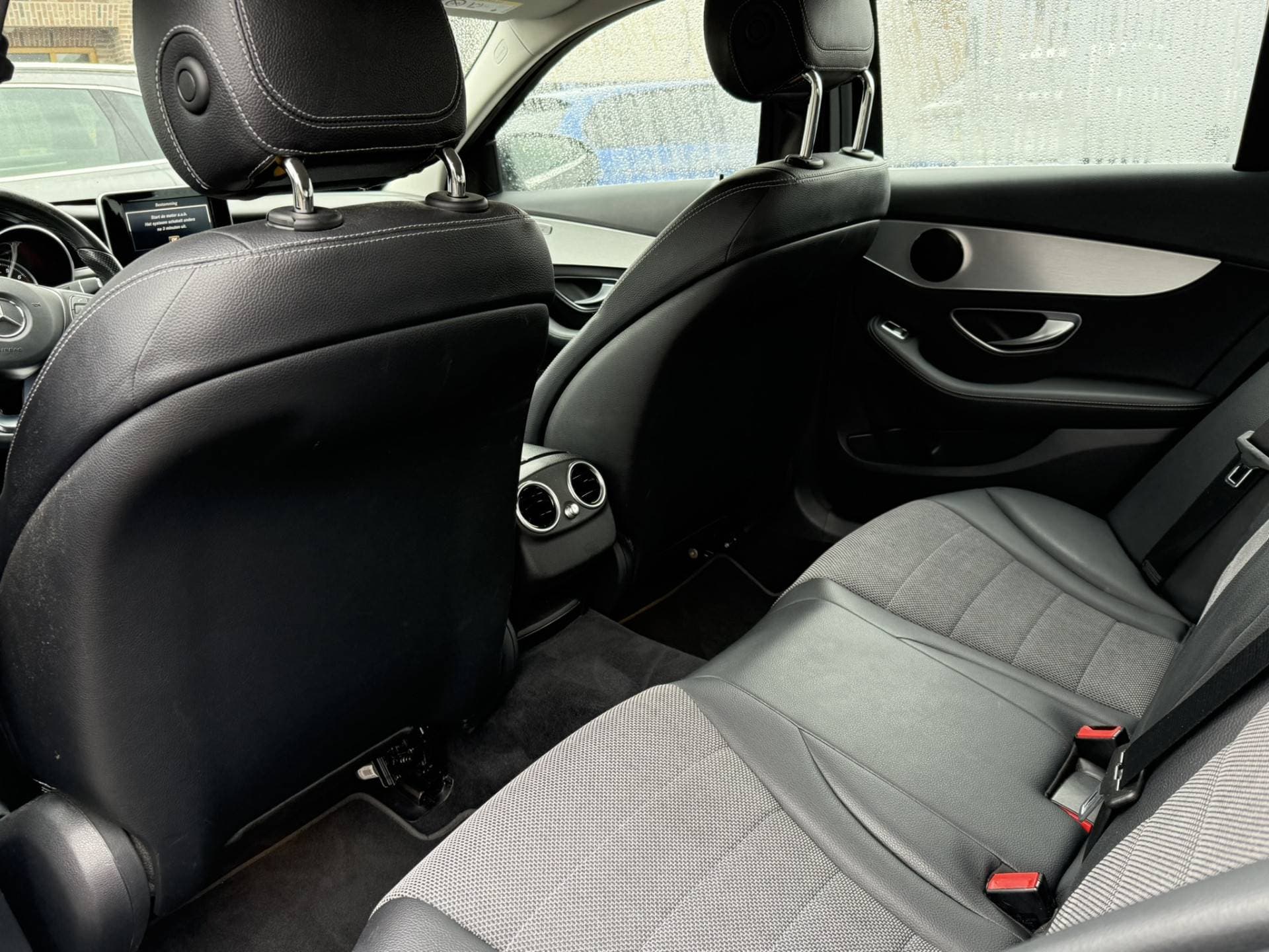 Mercedes-Benz C-Klasse thumbnail 13