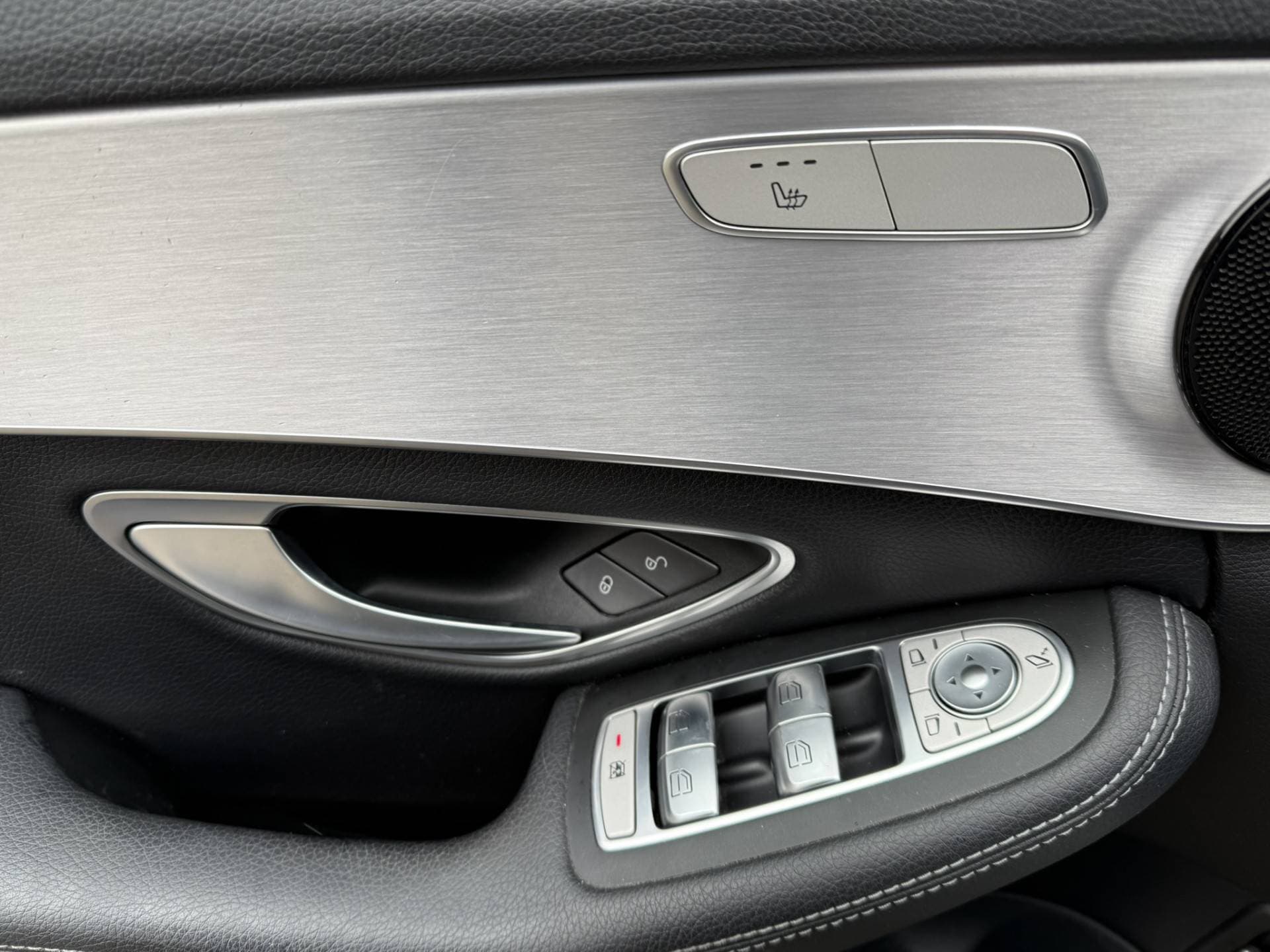 Mercedes-Benz C-Klasse thumbnail 15