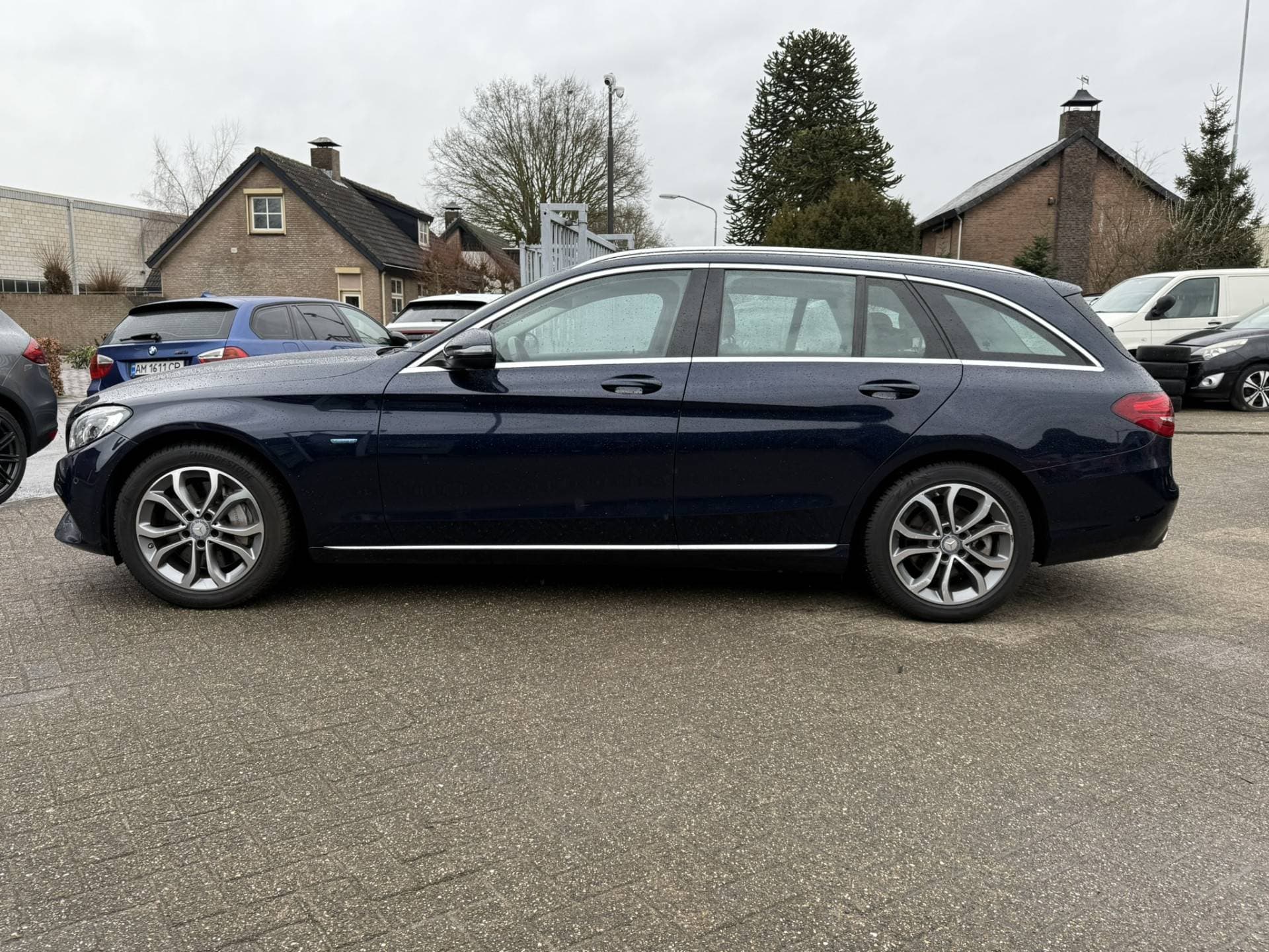 Mercedes-Benz C-Klasse thumbnail 4