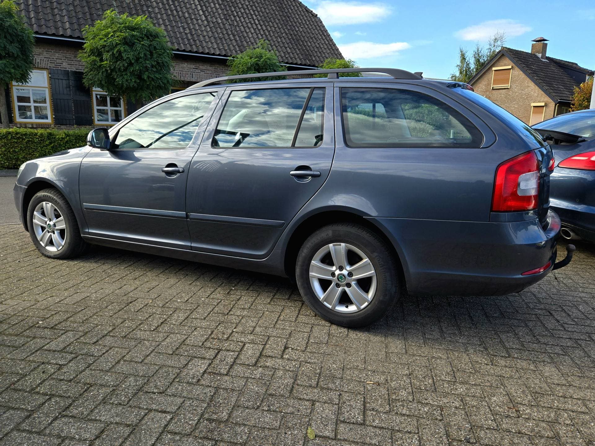 Skoda Octavia thumbnail 4