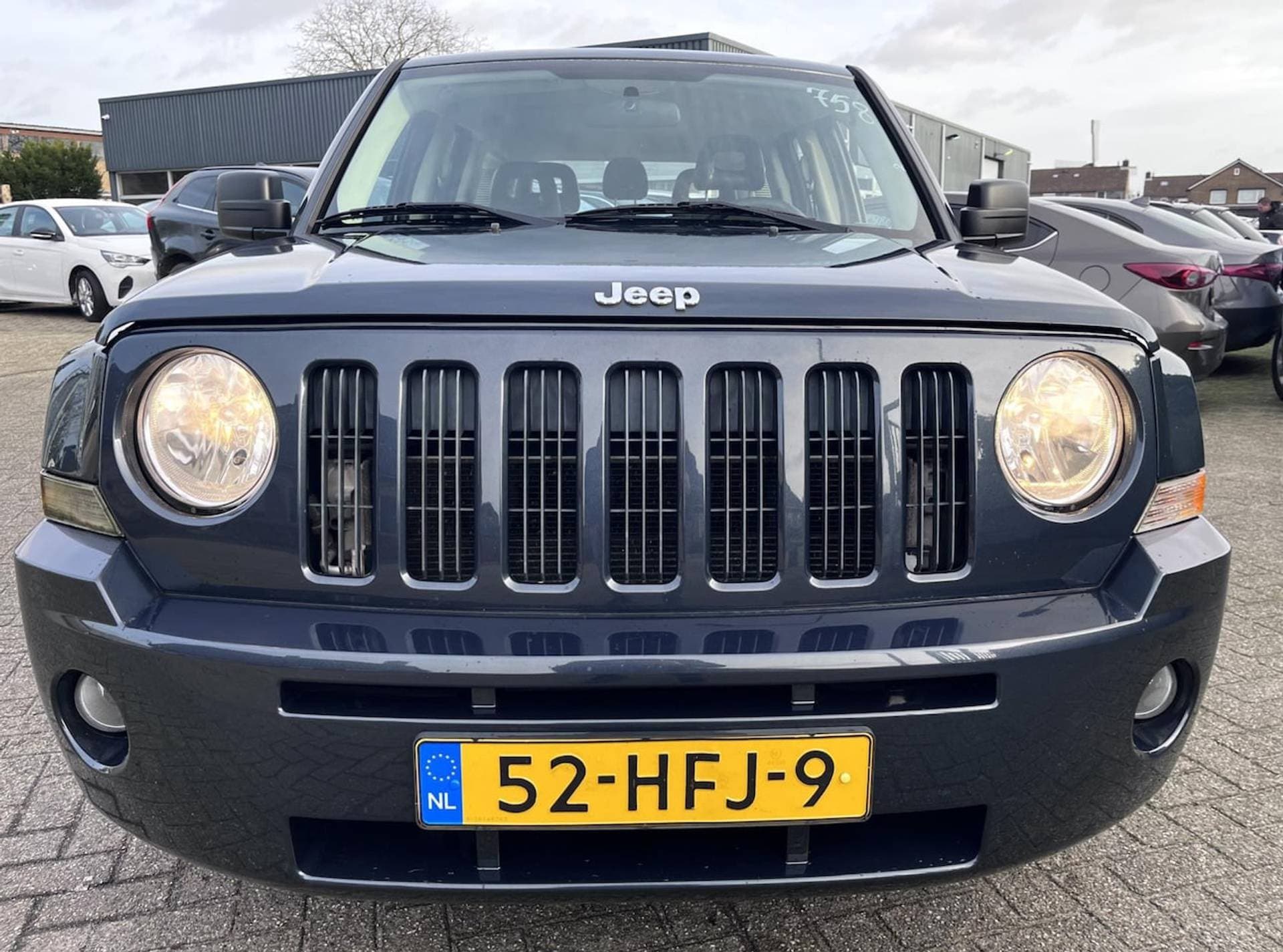 Jeep Patriot thumbnail 4