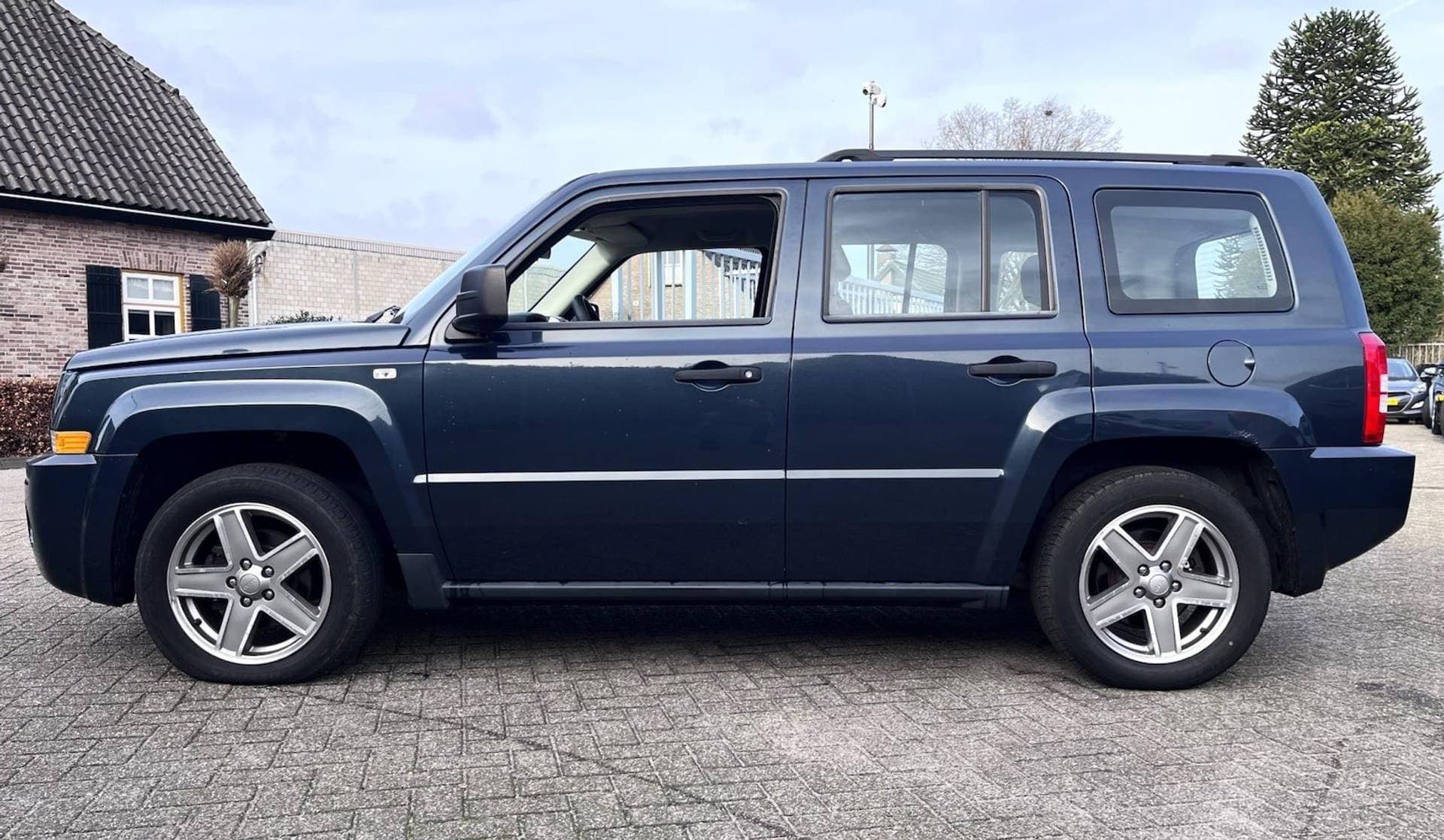 Jeep Patriot thumbnail 6