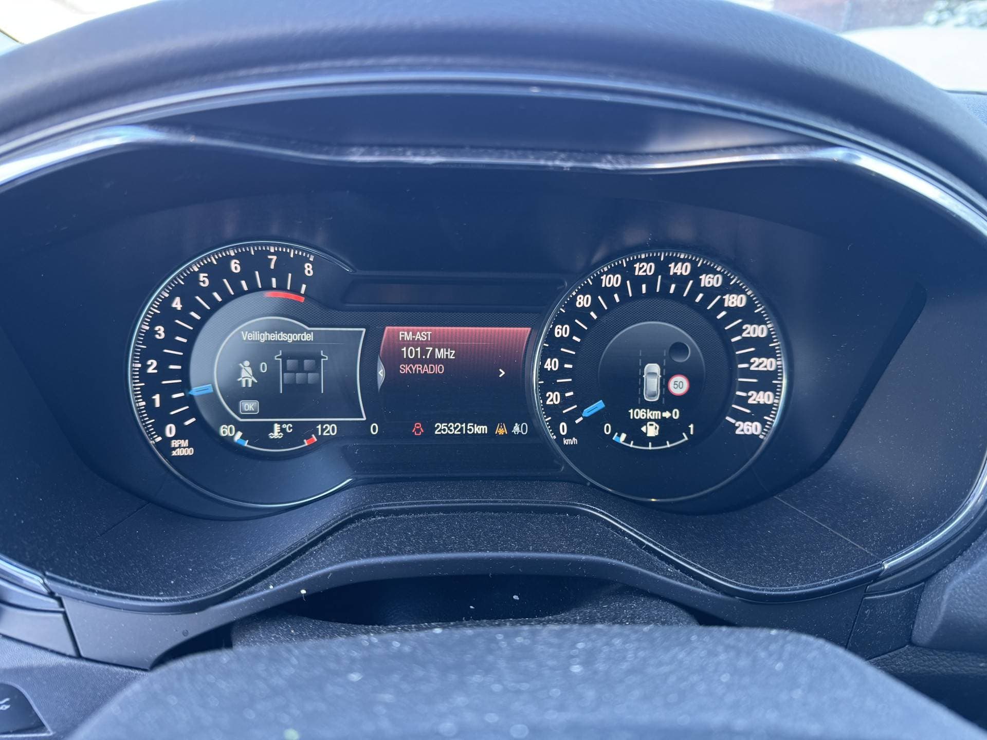 Ford Mondeo thumbnail 25