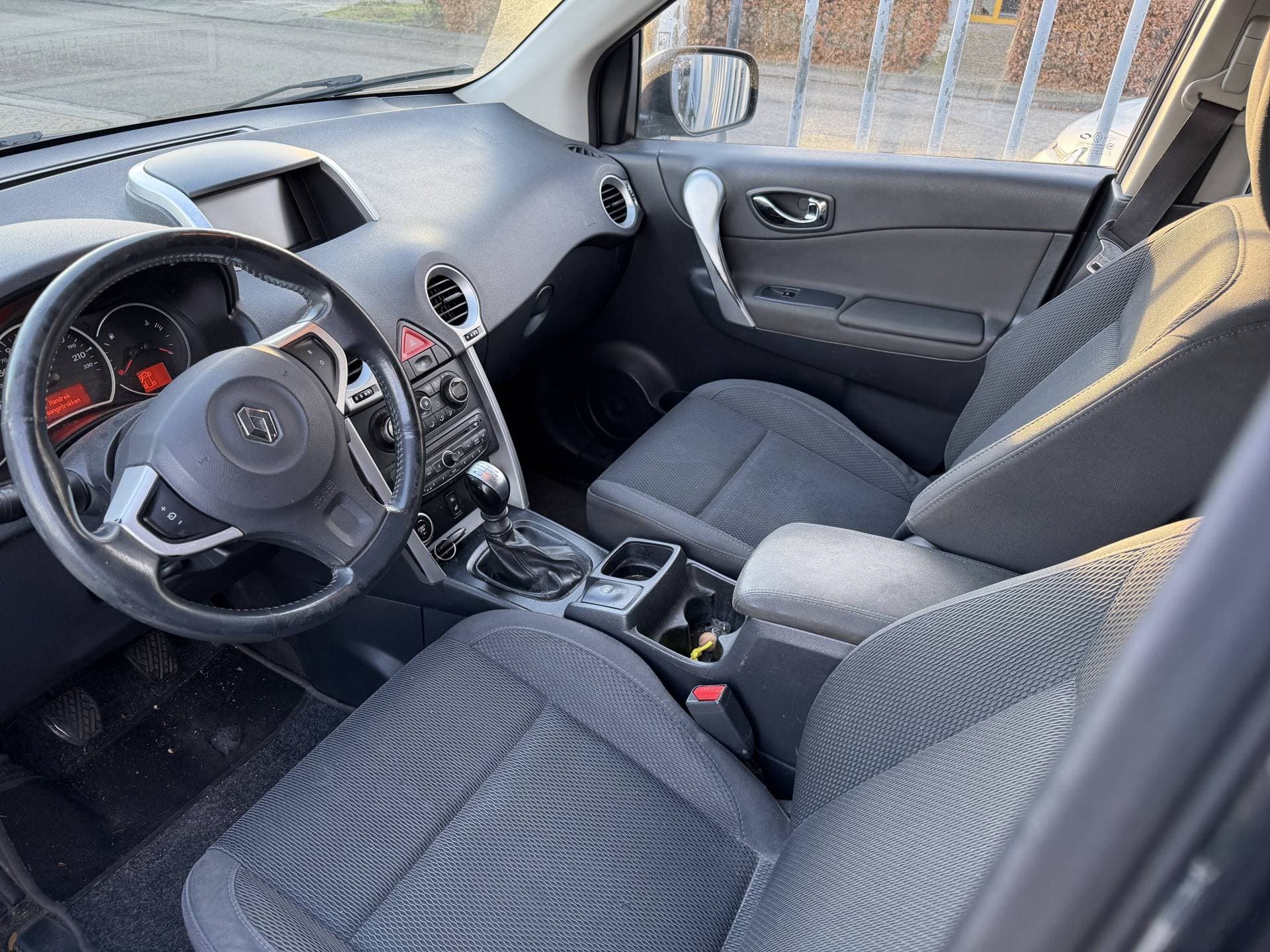 Renault Koleos thumbnail 5