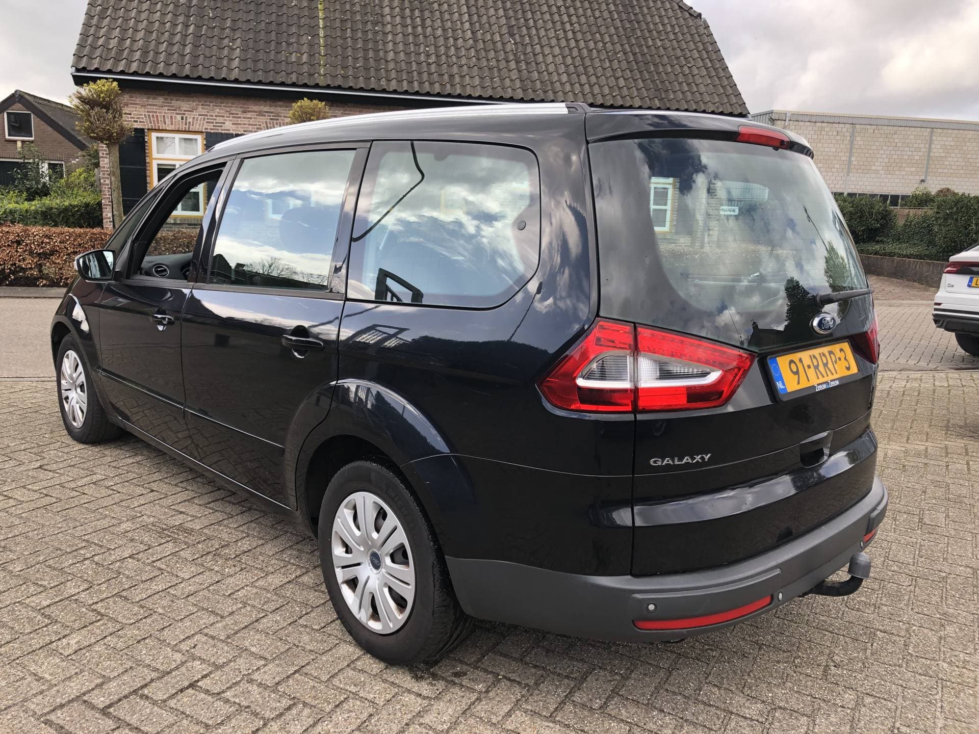 Ford Galaxy thumbnail 5